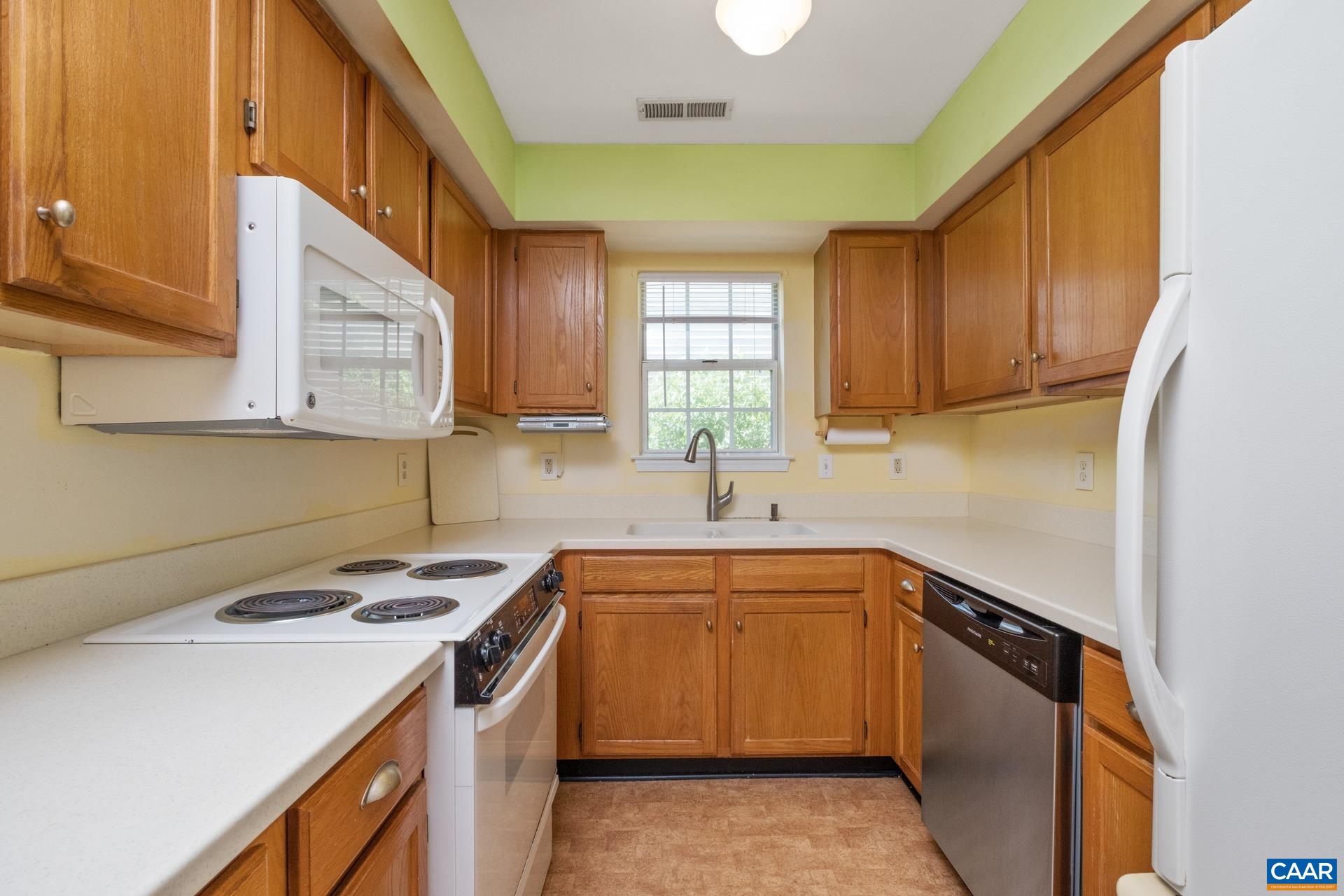 326 RIVERSIDE AVE, CHARLOTTESVILLE, Virginia 22902, 3 Bedrooms Bedrooms, ,3 BathroomsBathrooms,Residential,Gardeners Delight Riverside Retreat,326 RIVERSIDE AVE,664006 MLS # 664006