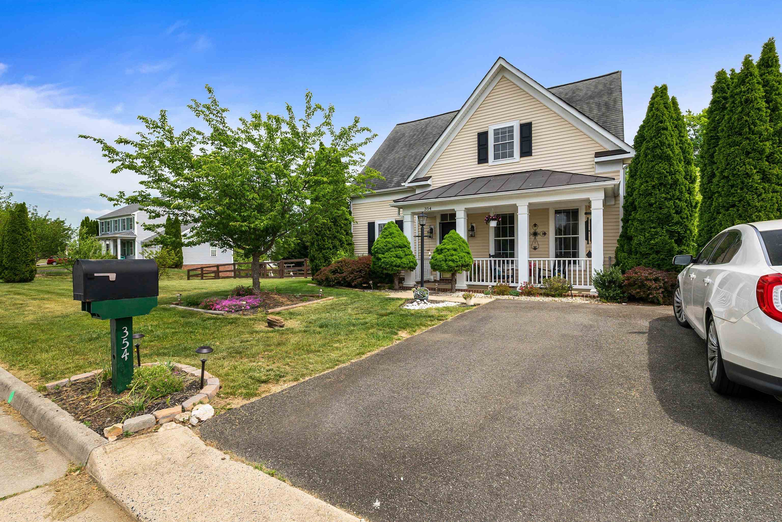 354 TAYLOR ST, WAYNESBORO, Virginia 22980, 3 Bedrooms Bedrooms, ,2 BathroomsBathrooms,Residential,354 TAYLOR ST,664007 MLS # 664007