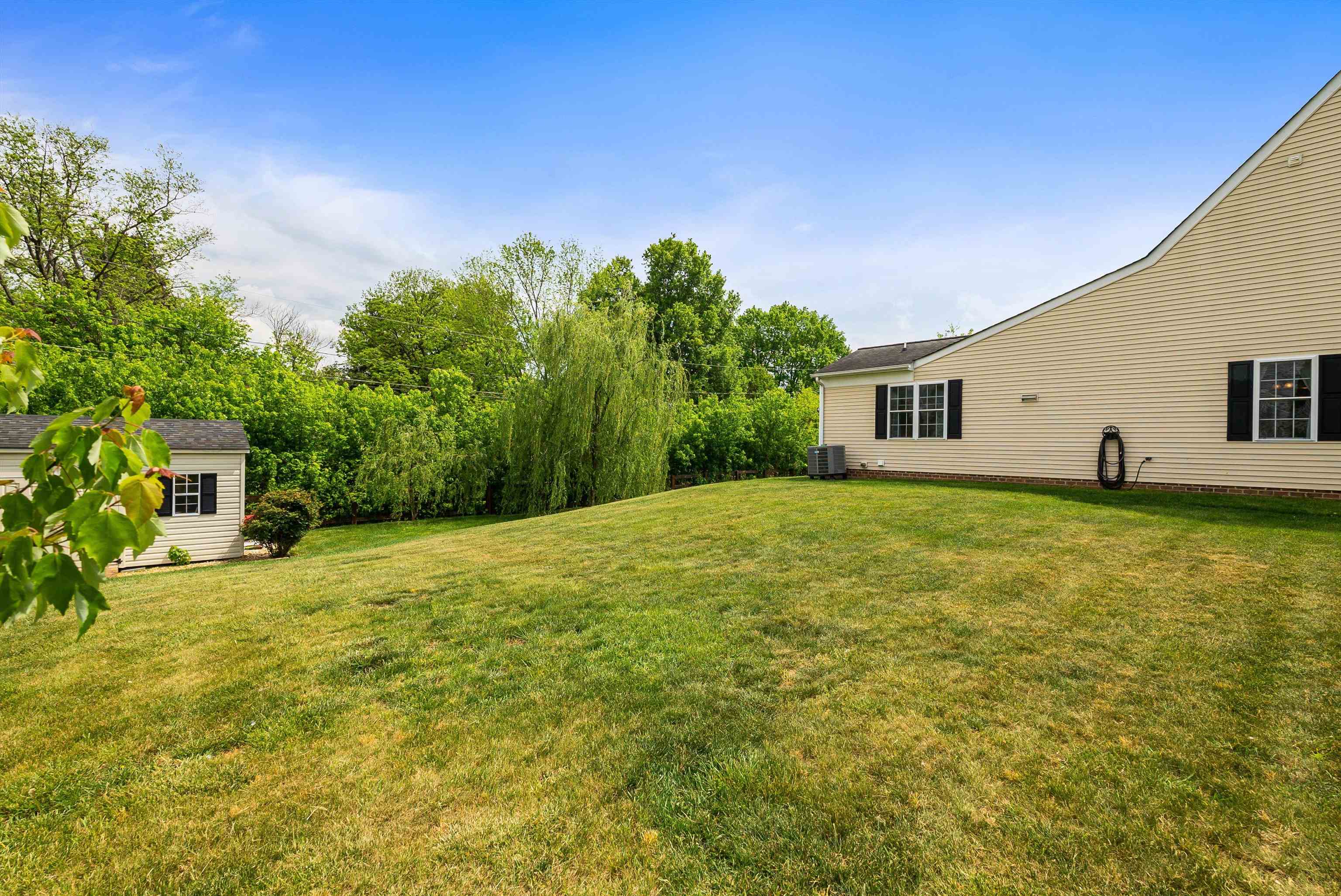 354 TAYLOR ST, WAYNESBORO, Virginia 22980, 3 Bedrooms Bedrooms, ,2 BathroomsBathrooms,Residential,354 TAYLOR ST,664007 MLS # 664007