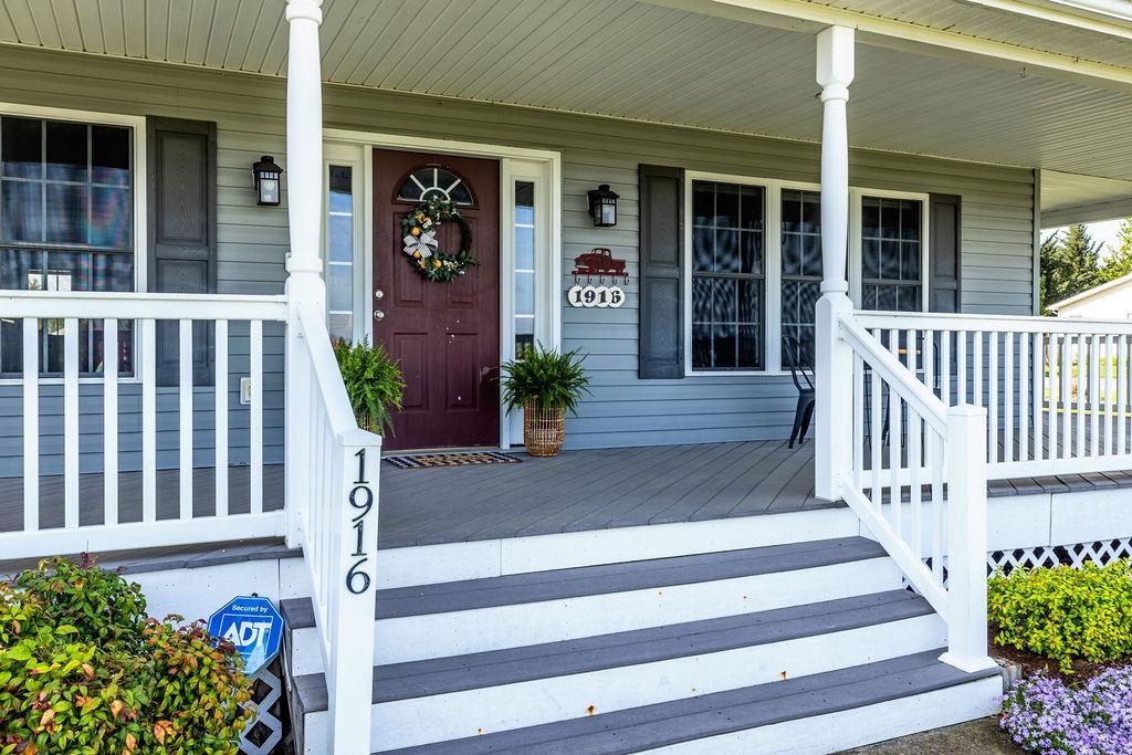 1916 TINKLING SPRING DR, STUARTS DRAFT, Virginia 24477, 4 Bedrooms Bedrooms, ,2 BathroomsBathrooms,Residential,1916 TINKLING SPRING DR,664008 MLS # 664008