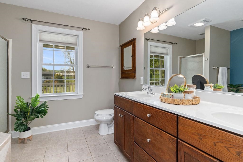 1916 TINKLING SPRING DR, STUARTS DRAFT, Virginia 24477, 4 Bedrooms Bedrooms, ,2 BathroomsBathrooms,Residential,1916 TINKLING SPRING DR,664008 MLS # 664008