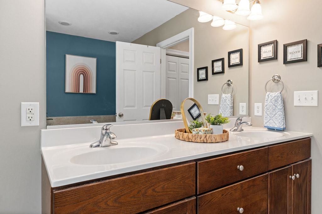 1916 TINKLING SPRING DR, STUARTS DRAFT, Virginia 24477, 4 Bedrooms Bedrooms, ,2 BathroomsBathrooms,Residential,1916 TINKLING SPRING DR,664008 MLS # 664008