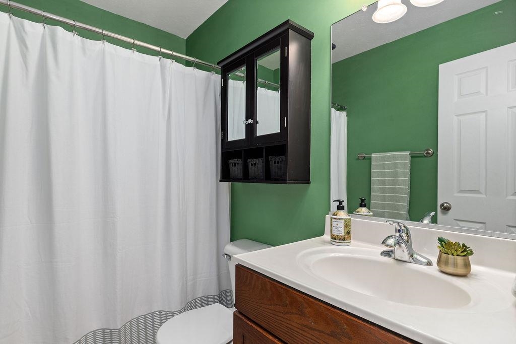 1916 TINKLING SPRING DR, STUARTS DRAFT, Virginia 24477, 4 Bedrooms Bedrooms, ,2 BathroomsBathrooms,Residential,1916 TINKLING SPRING DR,664008 MLS # 664008