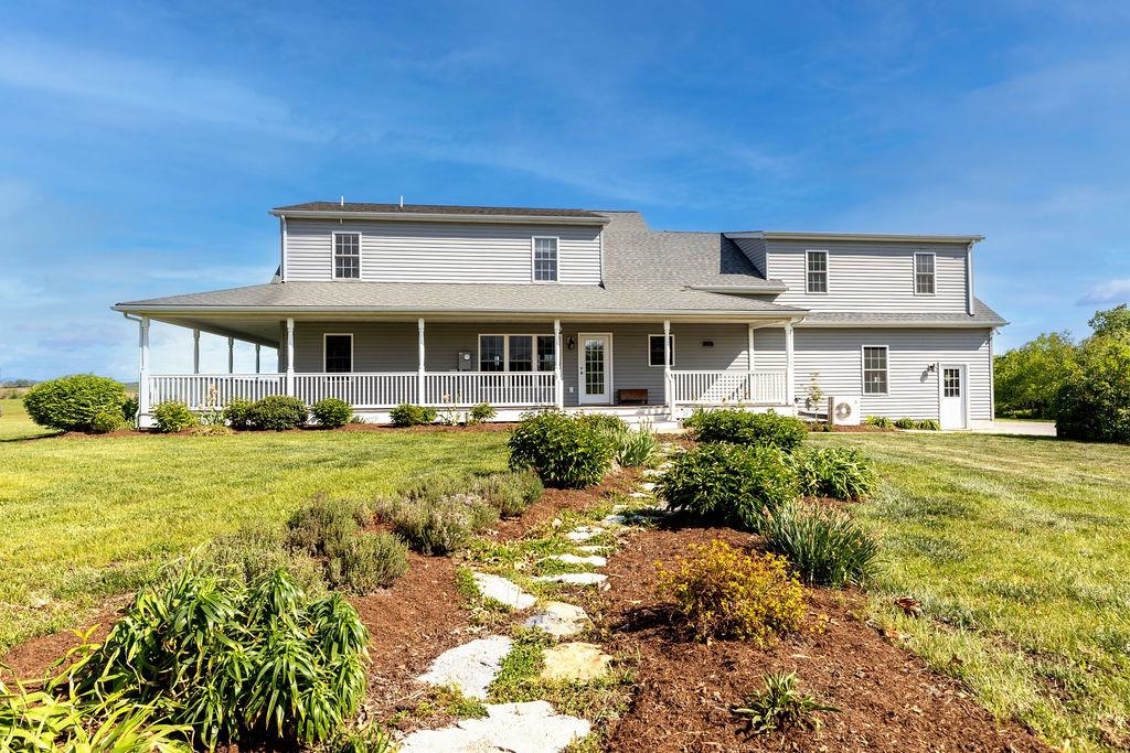 1916 TINKLING SPRING DR, STUARTS DRAFT, Virginia 24477, 4 Bedrooms Bedrooms, ,2 BathroomsBathrooms,Residential,1916 TINKLING SPRING DR,664008 MLS # 664008