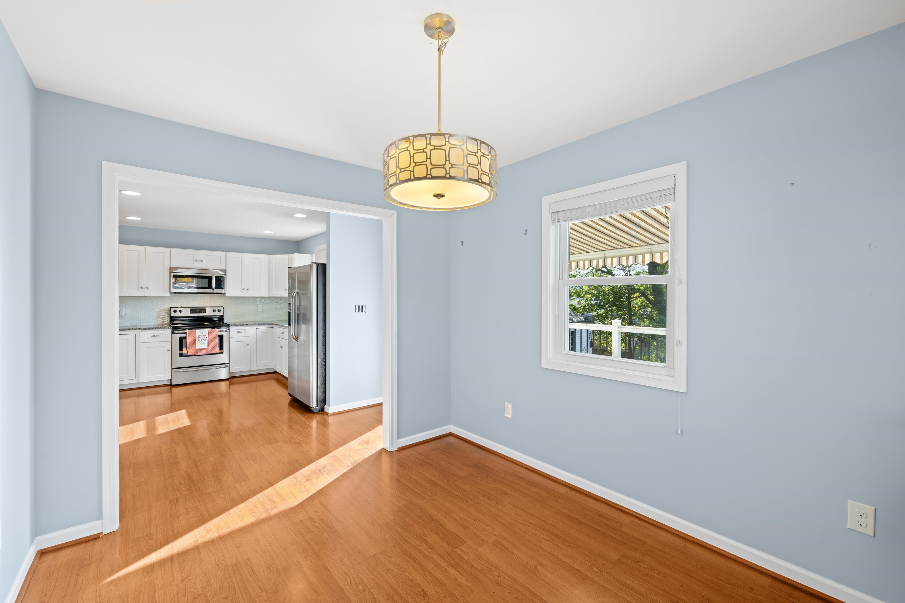 26 LAKE AVE, STAUNTON, Virginia 24401, 4 Bedrooms Bedrooms, ,3 BathroomsBathrooms,Residential,26 LAKE AVE,664015 MLS # 664015