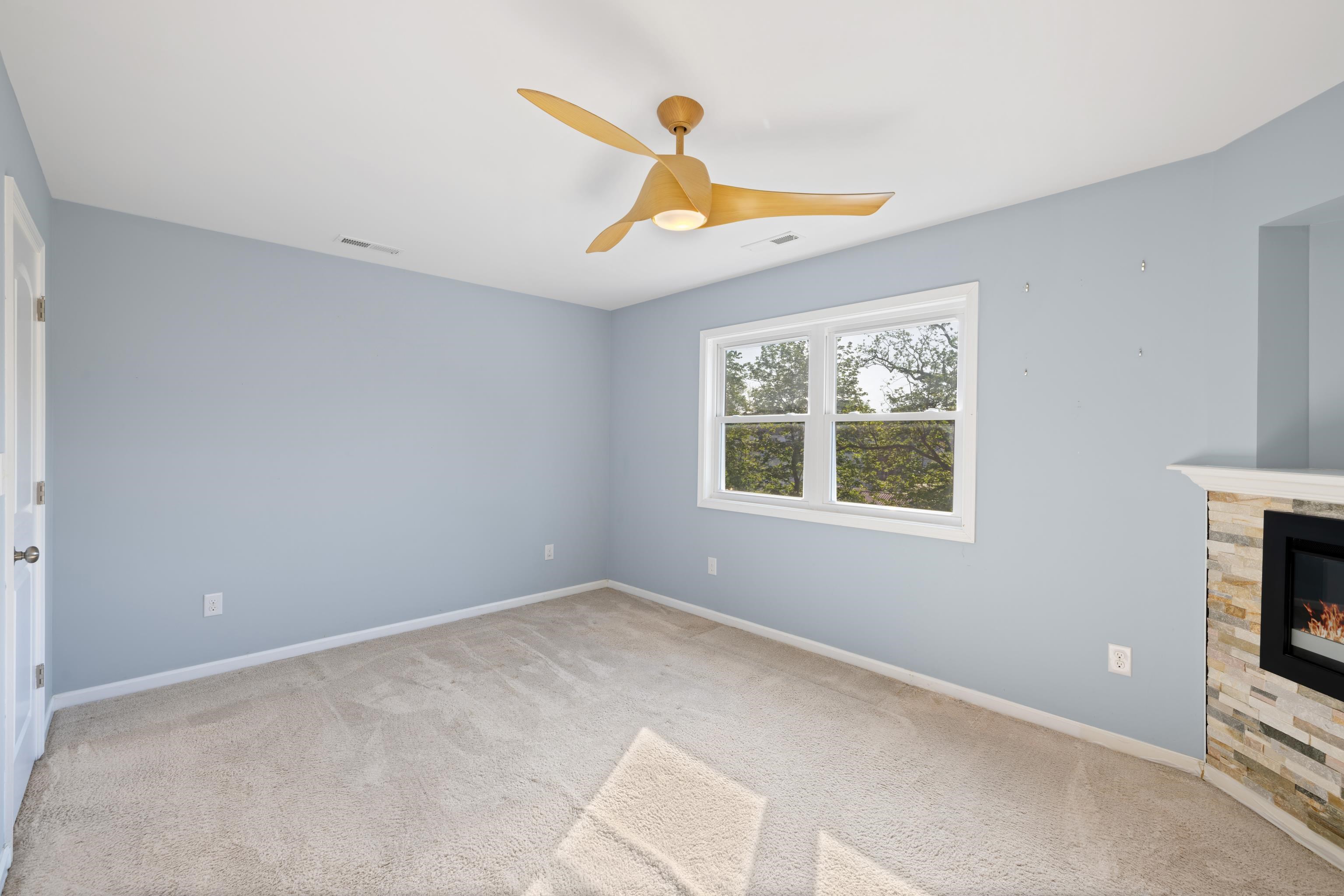 26 LAKE AVE, STAUNTON, Virginia 24401, 4 Bedrooms Bedrooms, ,3 BathroomsBathrooms,Residential,26 LAKE AVE,664015 MLS # 664015