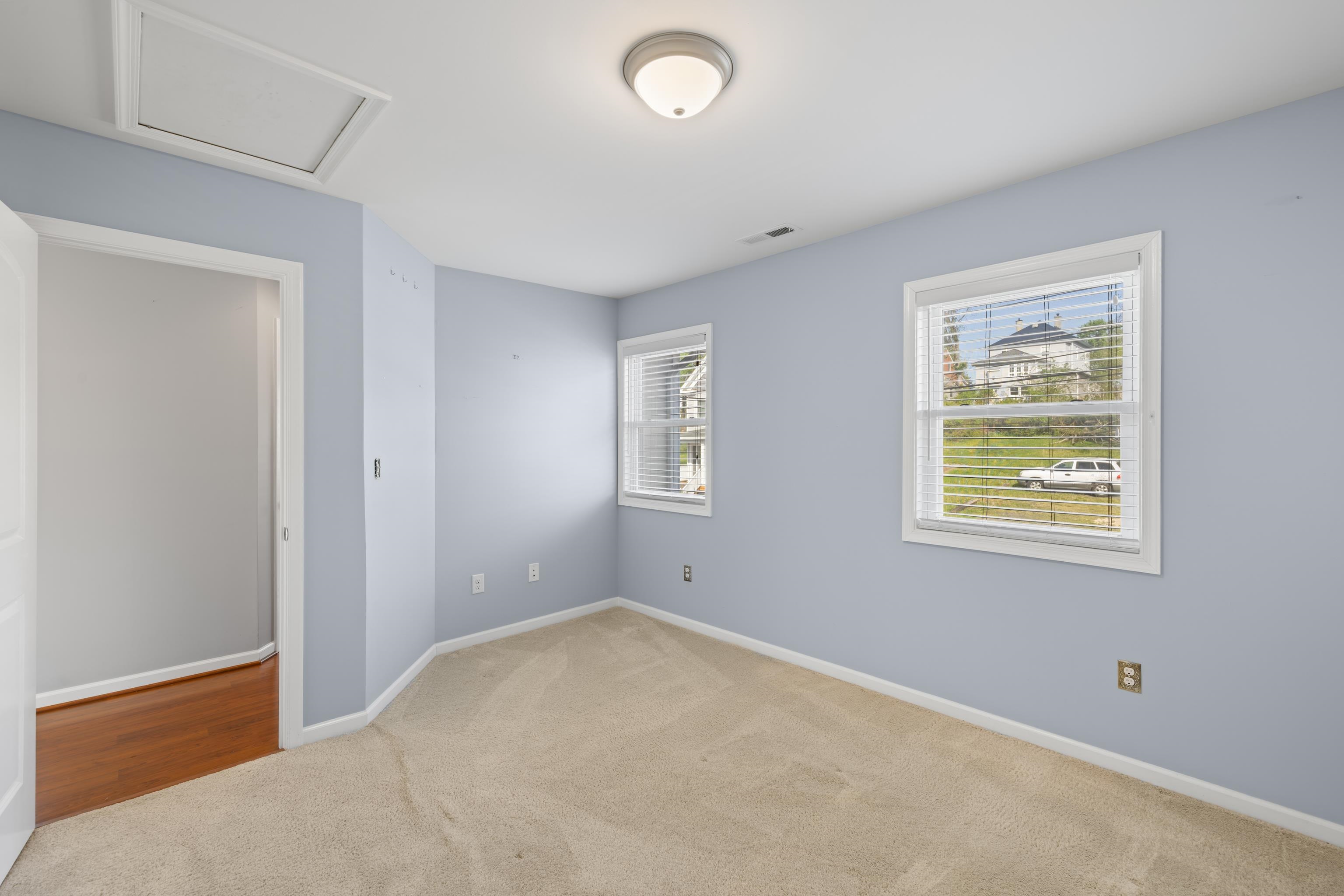 26 LAKE AVE, STAUNTON, Virginia 24401, 4 Bedrooms Bedrooms, ,3 BathroomsBathrooms,Residential,26 LAKE AVE,664015 MLS # 664015