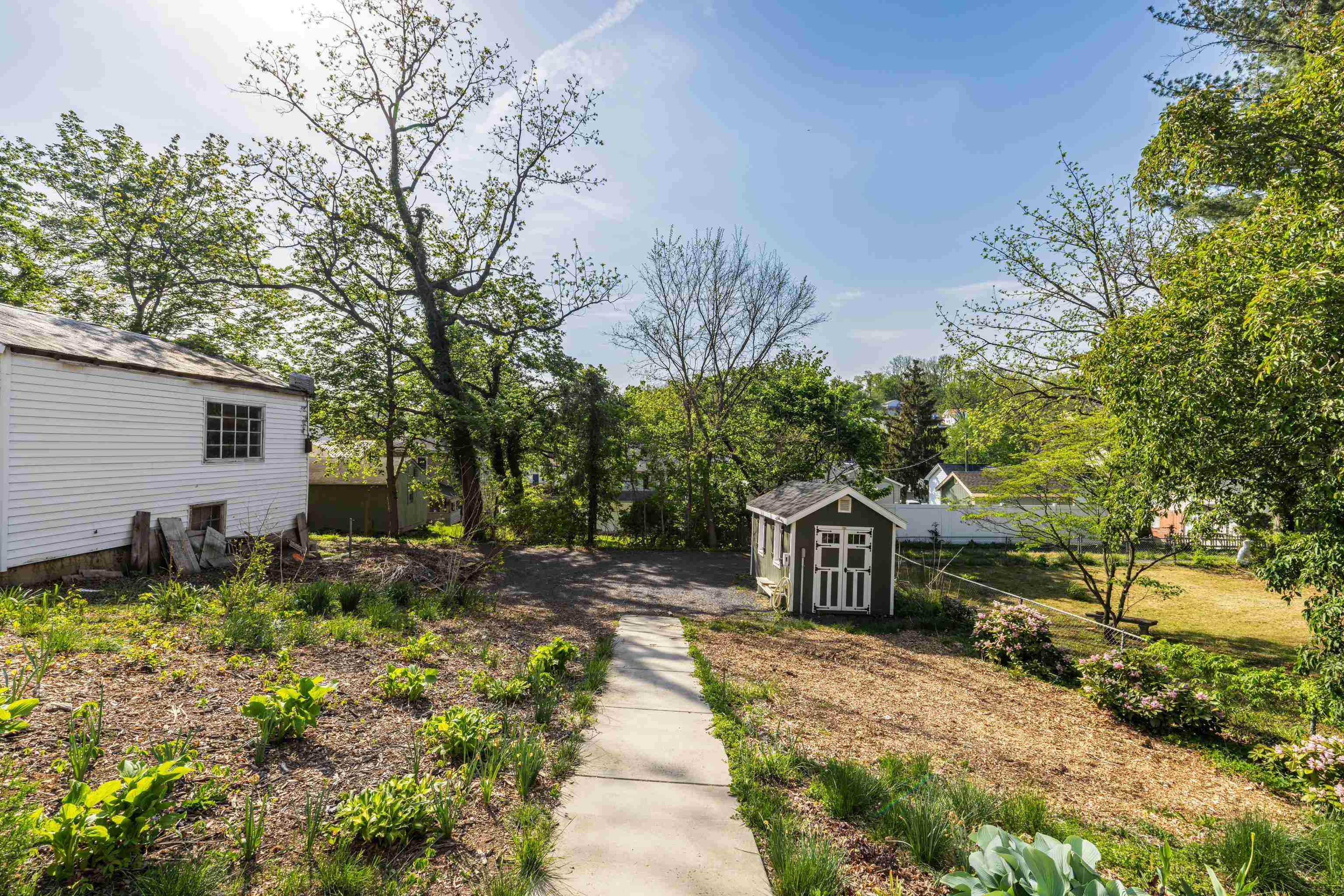 26 LAKE AVE, STAUNTON, Virginia 24401, 4 Bedrooms Bedrooms, ,3 BathroomsBathrooms,Residential,26 LAKE AVE,664015 MLS # 664015