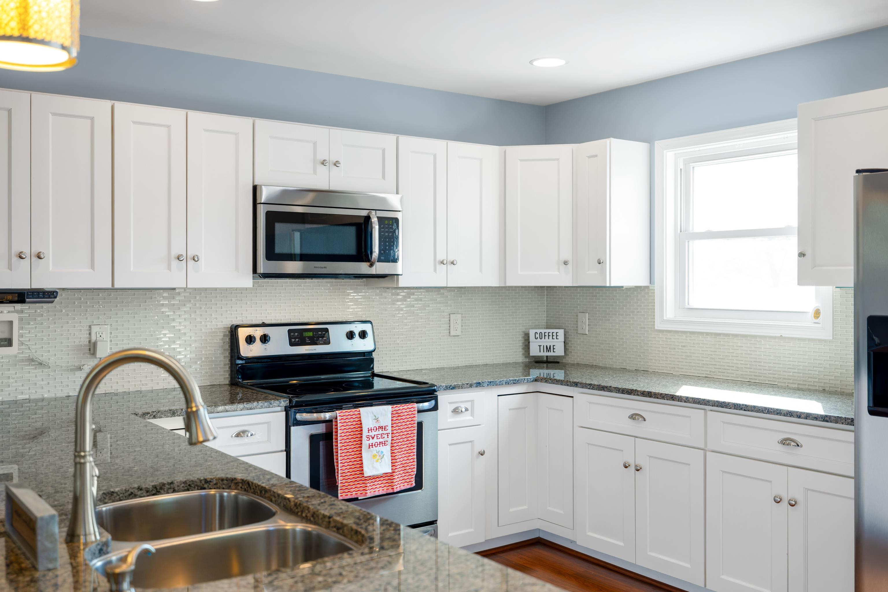 26 LAKE AVE, STAUNTON, Virginia 24401, 4 Bedrooms Bedrooms, ,3 BathroomsBathrooms,Residential,26 LAKE AVE,664015 MLS # 664015