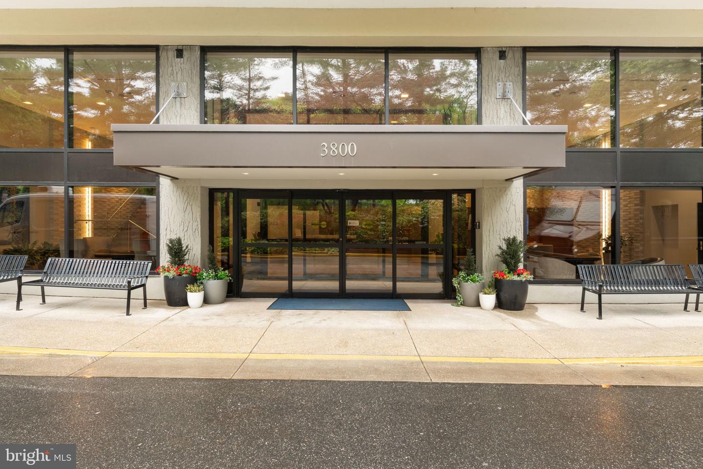 3800 POWELL LN #918, FALLS CHURCH, Virginia 22041, 1 Bedroom Bedrooms, 1 Room Rooms,1 BathroomBathrooms,Residential,For sale,3800 POWELL LN #918,VAFX2235772 MLS # VAFX2235772