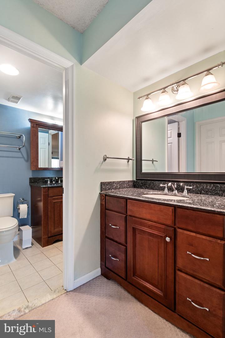 3800 POWELL LN #918, FALLS CHURCH, Virginia 22041, 1 Bedroom Bedrooms, 1 Room Rooms,1 BathroomBathrooms,Residential,For sale,3800 POWELL LN #918,VAFX2235772 MLS # VAFX2235772