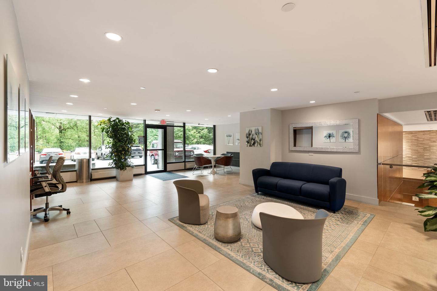 3800 POWELL LN #918, FALLS CHURCH, Virginia 22041, 1 Bedroom Bedrooms, 1 Room Rooms,1 BathroomBathrooms,Residential,For sale,3800 POWELL LN #918,VAFX2235772 MLS # VAFX2235772
