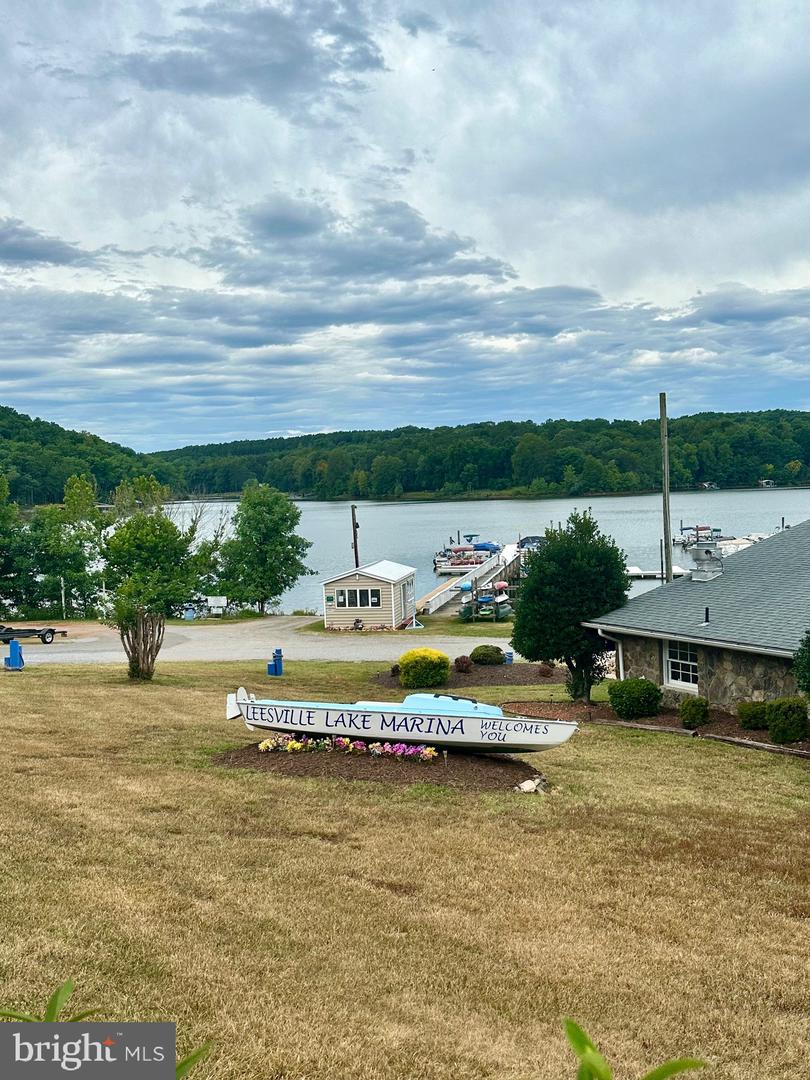 320 ISLAND POINT DRIVE, GRETNA, Virginia 24557, 3 Bedrooms Bedrooms, ,2 BathroomsBathrooms,Residential,For sale,320 ISLAND POINT DRIVE,VAPI2000082 MLS # VAPI2000082