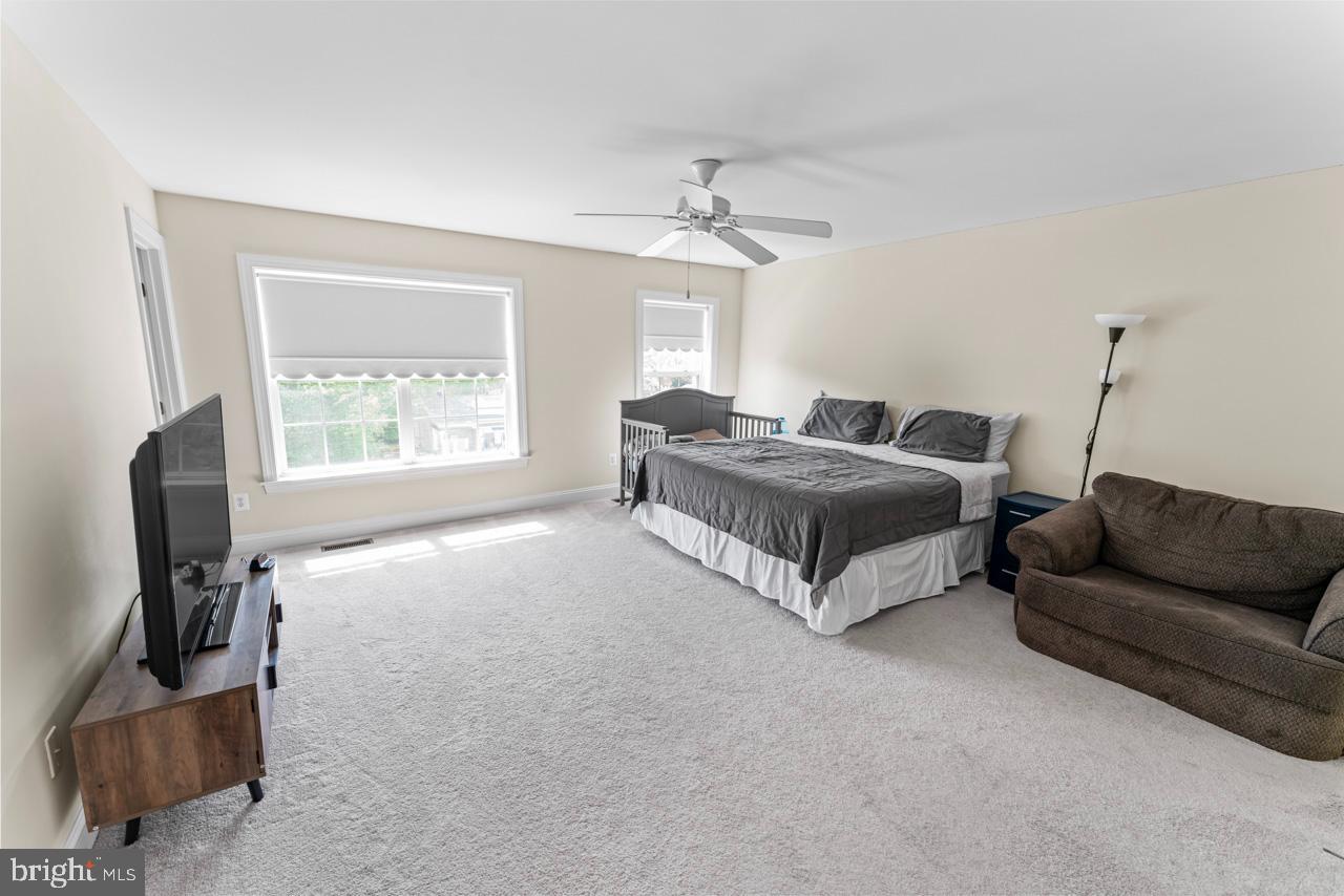 14853 CLOVERDALE RD, WOODBRIDGE, Virginia 22193, 3 Bedrooms Bedrooms, ,2 BathroomsBathrooms,Residential,For sale,14853 CLOVERDALE RD,VAPW2092606 MLS # VAPW2092606
