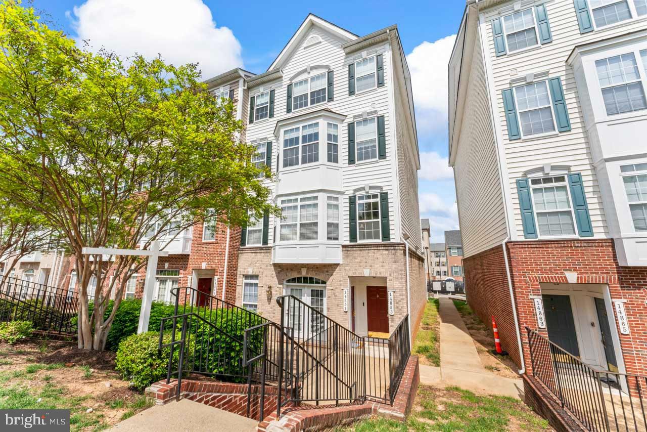14853 CLOVERDALE RD, WOODBRIDGE, Virginia 22193, 3 Bedrooms Bedrooms, ,2 BathroomsBathrooms,Residential,For sale,14853 CLOVERDALE RD,VAPW2092606 MLS # VAPW2092606