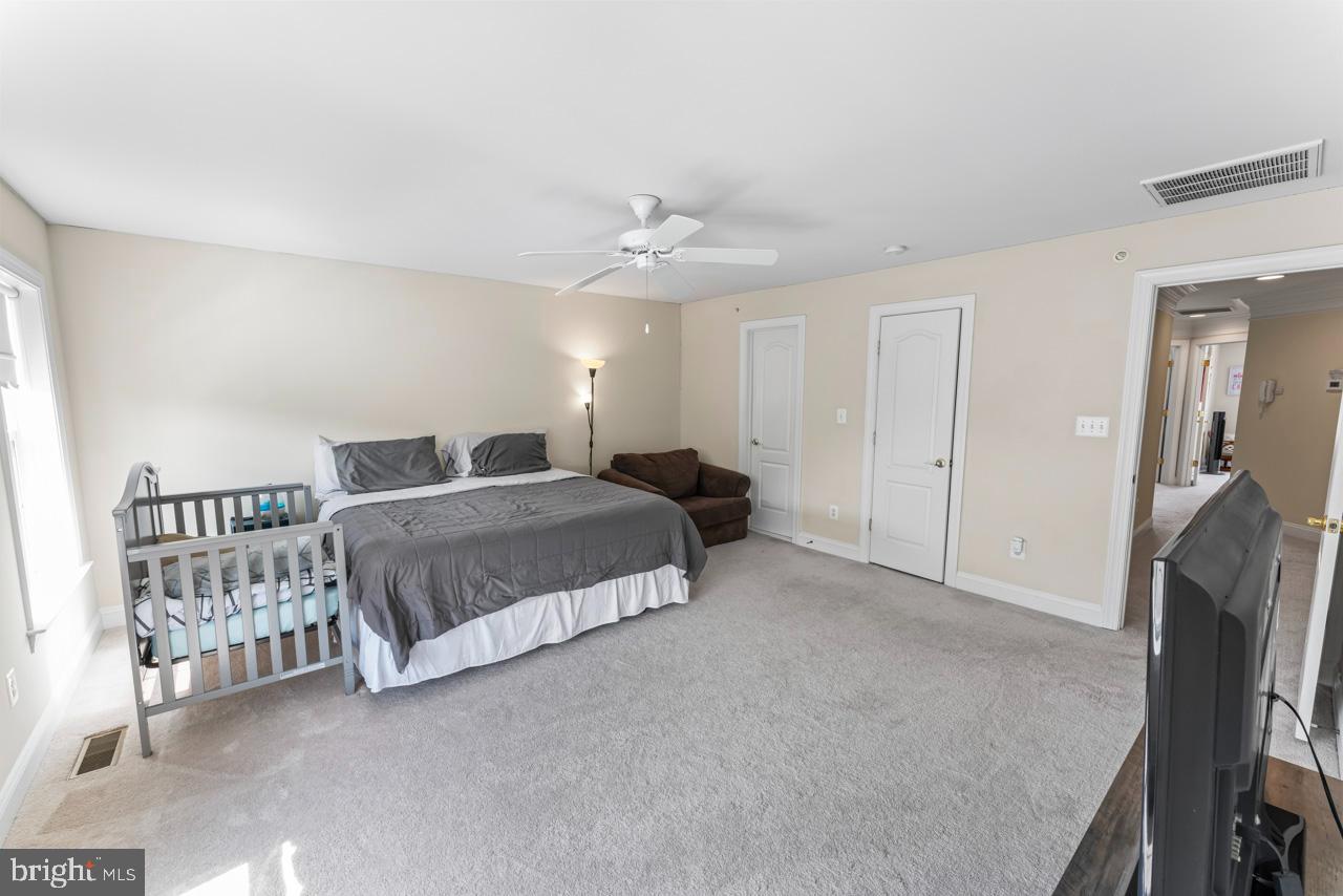 14853 CLOVERDALE RD, WOODBRIDGE, Virginia 22193, 3 Bedrooms Bedrooms, ,2 BathroomsBathrooms,Residential,For sale,14853 CLOVERDALE RD,VAPW2092606 MLS # VAPW2092606