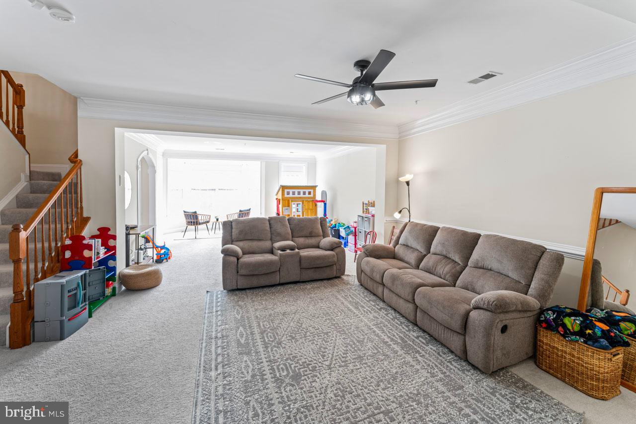 14853 CLOVERDALE RD, WOODBRIDGE, Virginia 22193, 3 Bedrooms Bedrooms, ,2 BathroomsBathrooms,Residential,For sale,14853 CLOVERDALE RD,VAPW2092606 MLS # VAPW2092606