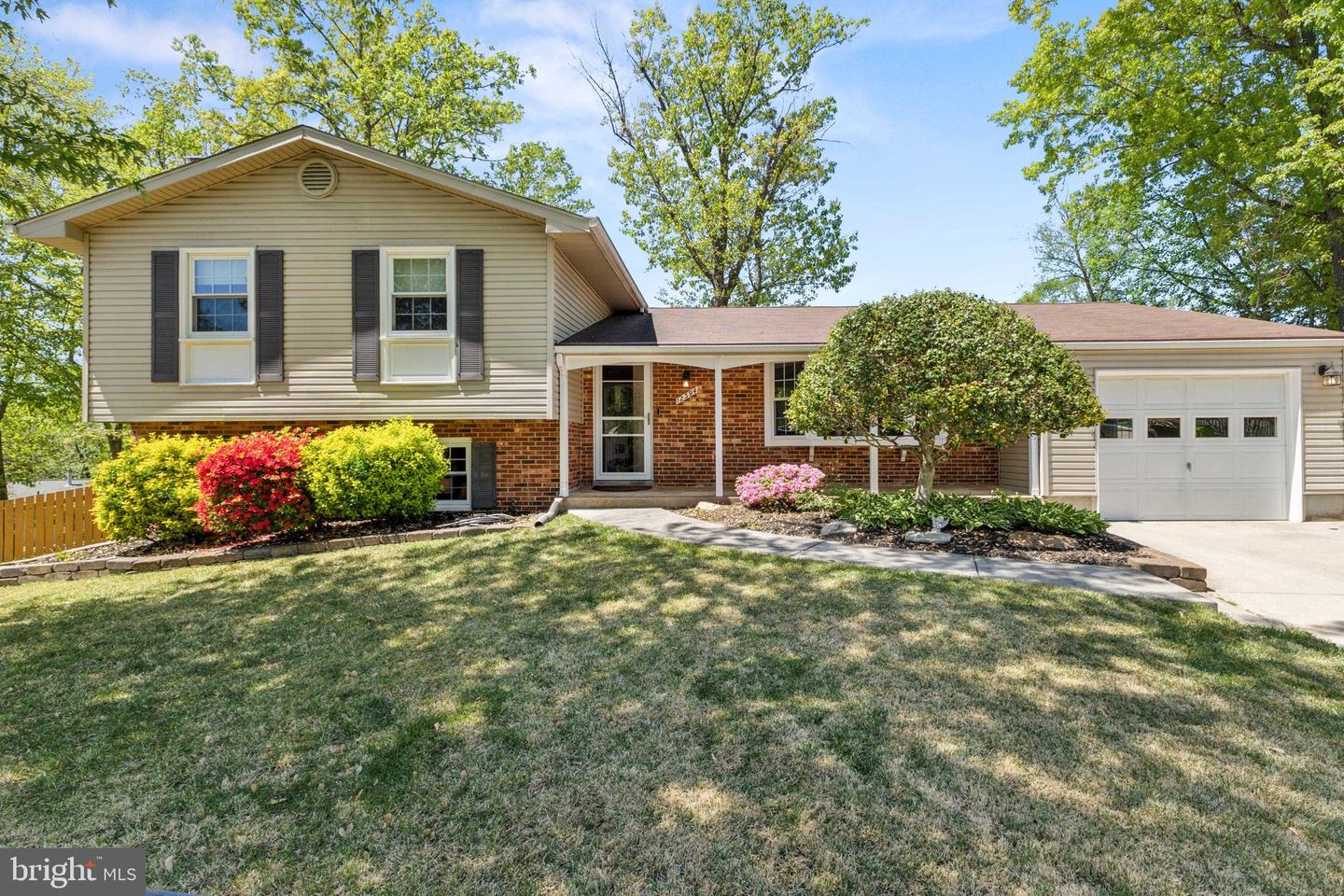 12394 ANCHOR CT, WOODBRIDGE, Virginia 22192, 4 Bedrooms Bedrooms, 10 Rooms Rooms,2 BathroomsBathrooms,Residential,For sale,12394 ANCHOR CT,VAPW2092616 MLS # VAPW2092616