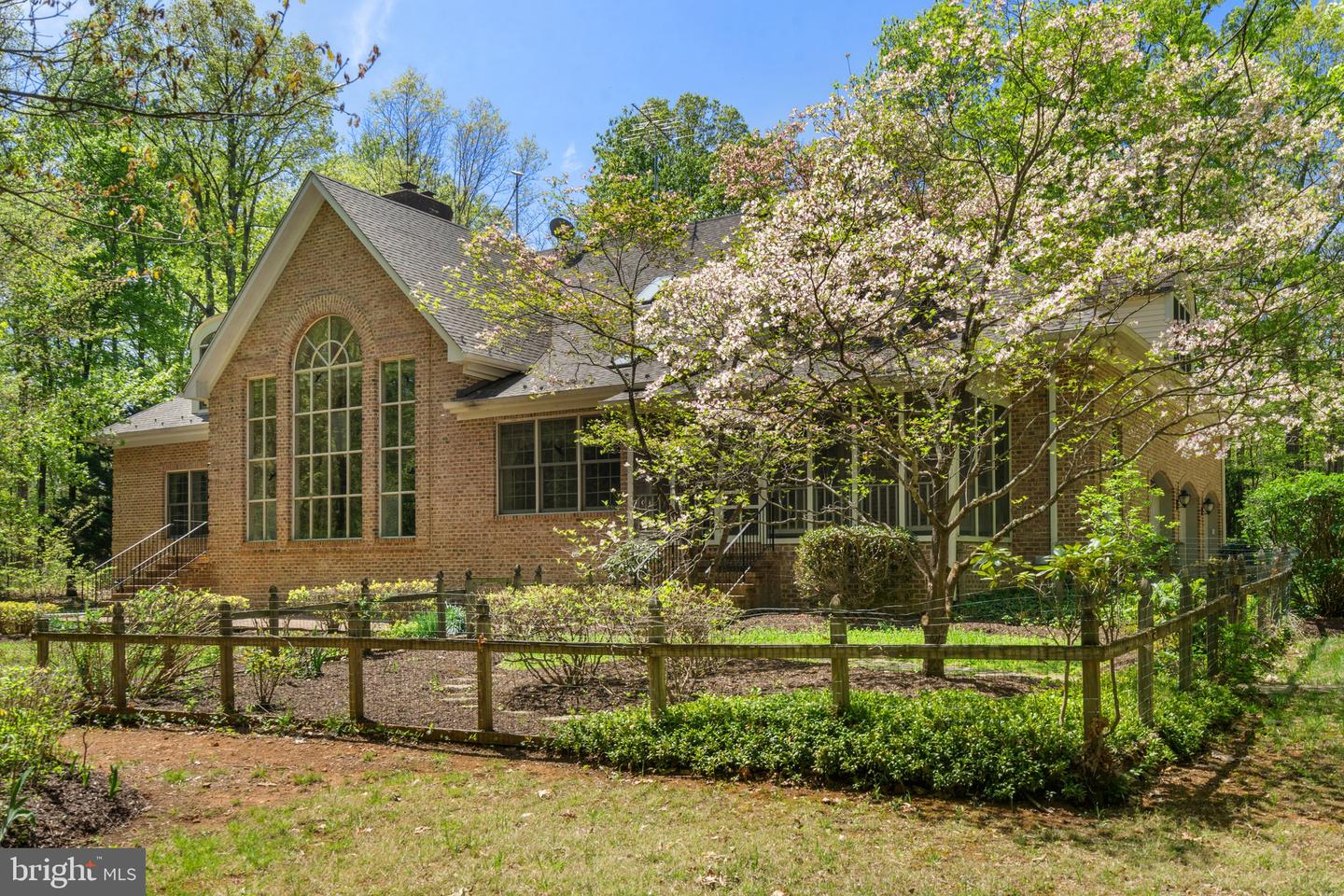 8363 S CREEDMORE SOUTH DR, WARRENTON, Virginia 20187, 3 Bedrooms Bedrooms, ,4 BathroomsBathrooms,Residential,For sale,8363 S CREEDMORE SOUTH DR,VAFQ2016352 MLS # VAFQ2016352