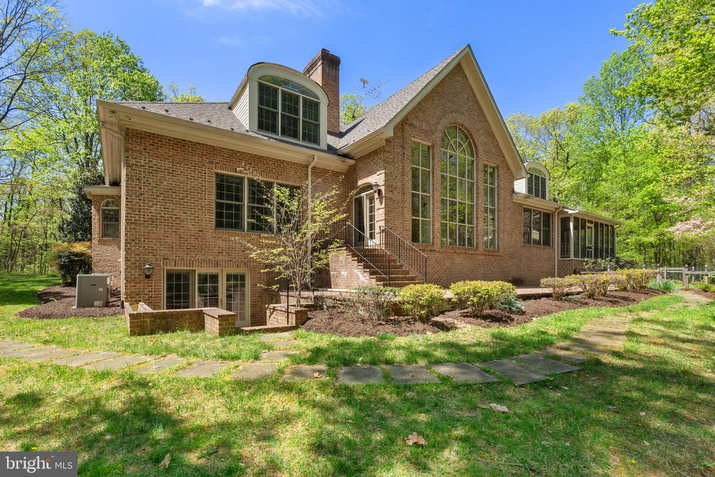 8363 S CREEDMORE SOUTH DR, WARRENTON, Virginia 20187, 3 Bedrooms Bedrooms, ,4 BathroomsBathrooms,Residential,For sale,8363 S CREEDMORE SOUTH DR,VAFQ2016352 MLS # VAFQ2016352