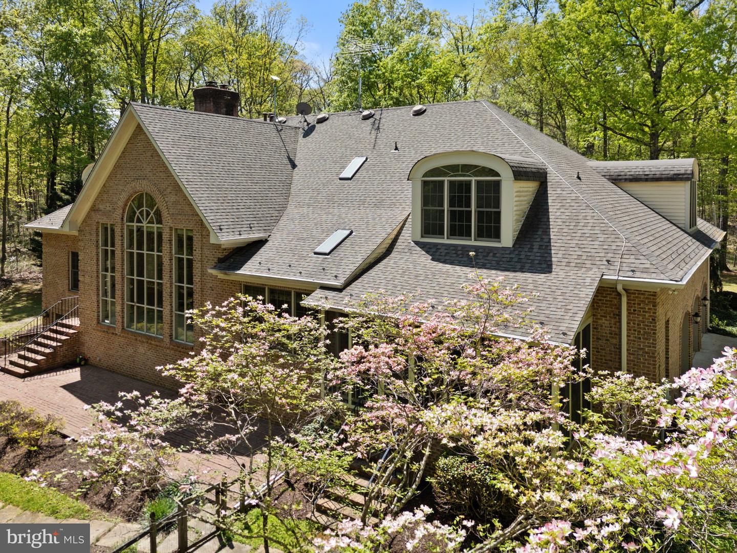 8363 S CREEDMORE SOUTH DR, WARRENTON, Virginia 20187, 3 Bedrooms Bedrooms, ,4 BathroomsBathrooms,Residential,For sale,8363 S CREEDMORE SOUTH DR,VAFQ2016352 MLS # VAFQ2016352