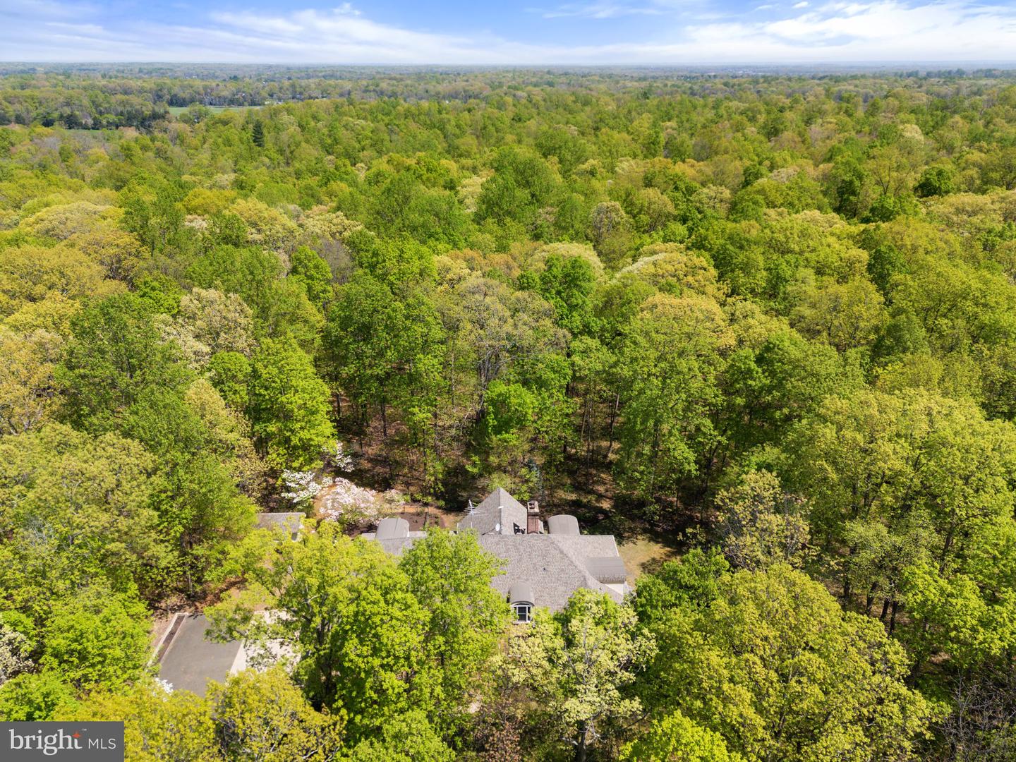 8363 S CREEDMORE SOUTH DR, WARRENTON, Virginia 20187, 3 Bedrooms Bedrooms, ,4 BathroomsBathrooms,Residential,For sale,8363 S CREEDMORE SOUTH DR,VAFQ2016352 MLS # VAFQ2016352
