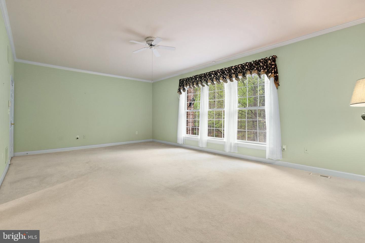 8363 S CREEDMORE SOUTH DR, WARRENTON, Virginia 20187, 3 Bedrooms Bedrooms, ,4 BathroomsBathrooms,Residential,For sale,8363 S CREEDMORE SOUTH DR,VAFQ2016352 MLS # VAFQ2016352