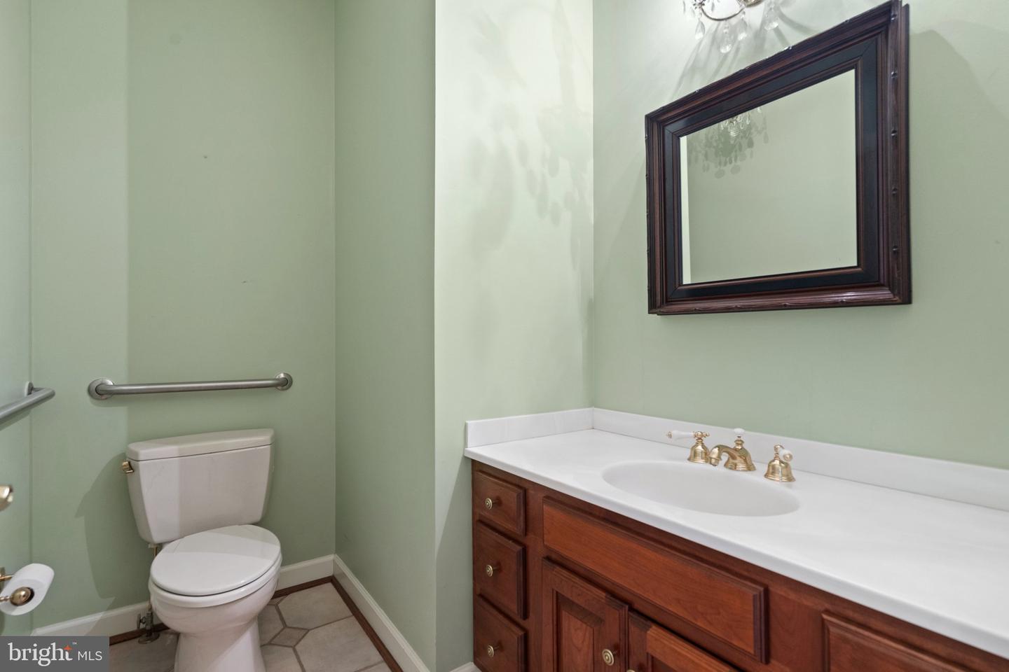 8363 S CREEDMORE SOUTH DR, WARRENTON, Virginia 20187, 3 Bedrooms Bedrooms, ,4 BathroomsBathrooms,Residential,For sale,8363 S CREEDMORE SOUTH DR,VAFQ2016352 MLS # VAFQ2016352