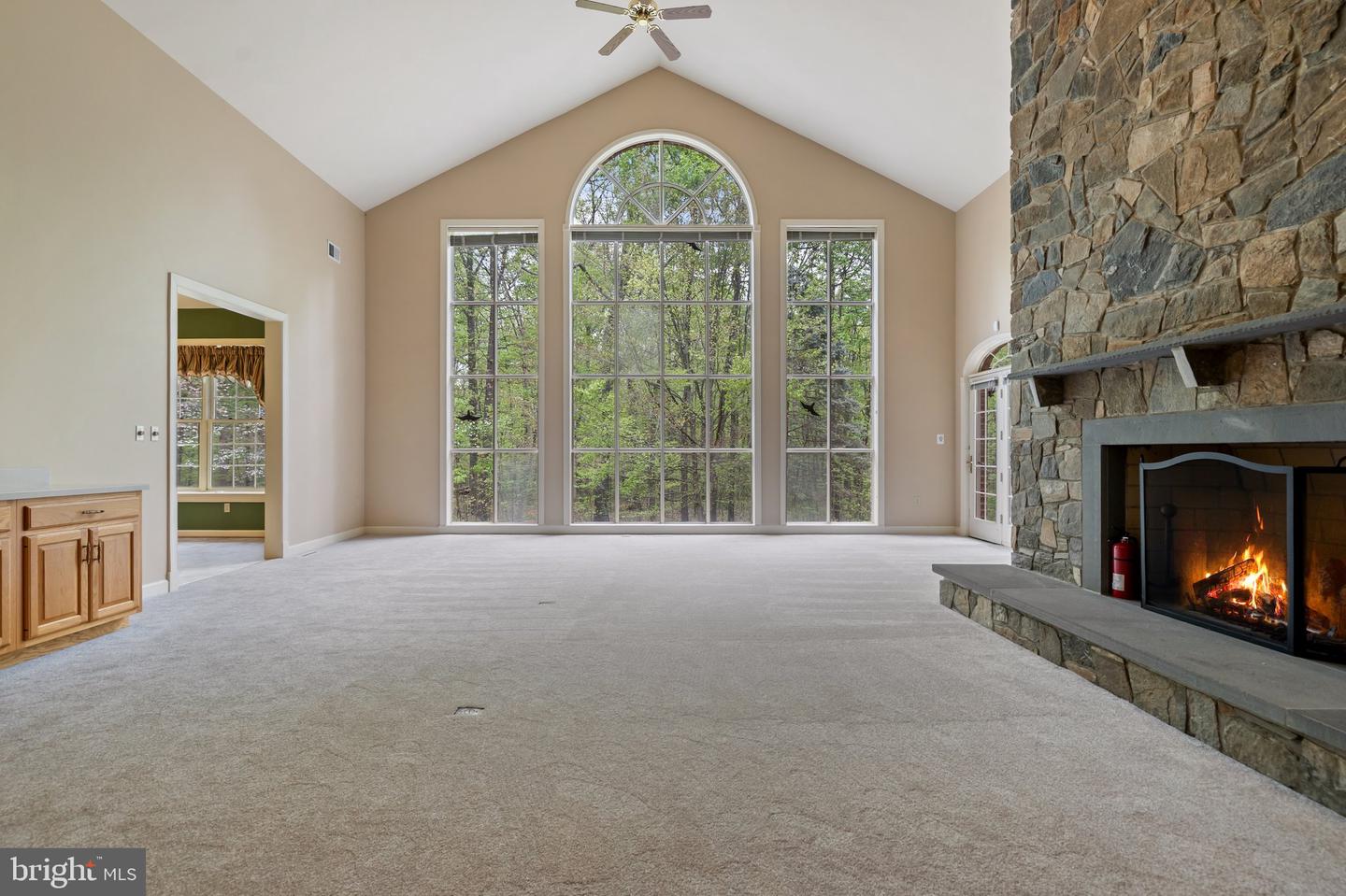8363 S CREEDMORE SOUTH DR, WARRENTON, Virginia 20187, 3 Bedrooms Bedrooms, ,4 BathroomsBathrooms,Residential,For sale,8363 S CREEDMORE SOUTH DR,VAFQ2016352 MLS # VAFQ2016352