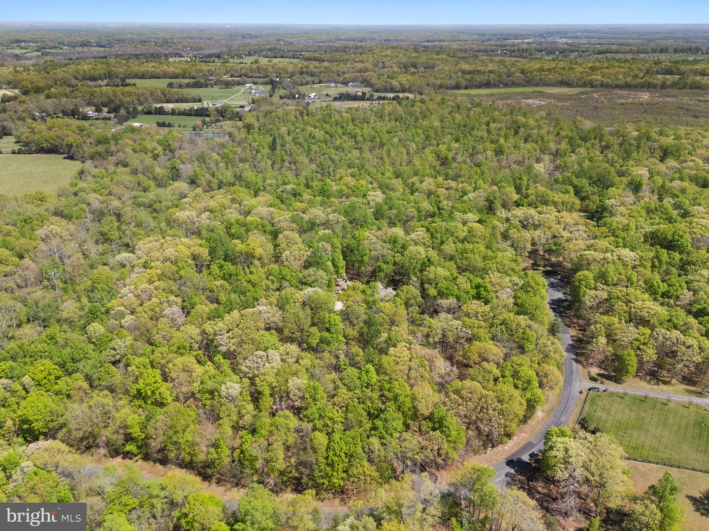 8363 S CREEDMORE SOUTH DR, WARRENTON, Virginia 20187, 3 Bedrooms Bedrooms, ,4 BathroomsBathrooms,Residential,For sale,8363 S CREEDMORE SOUTH DR,VAFQ2016352 MLS # VAFQ2016352