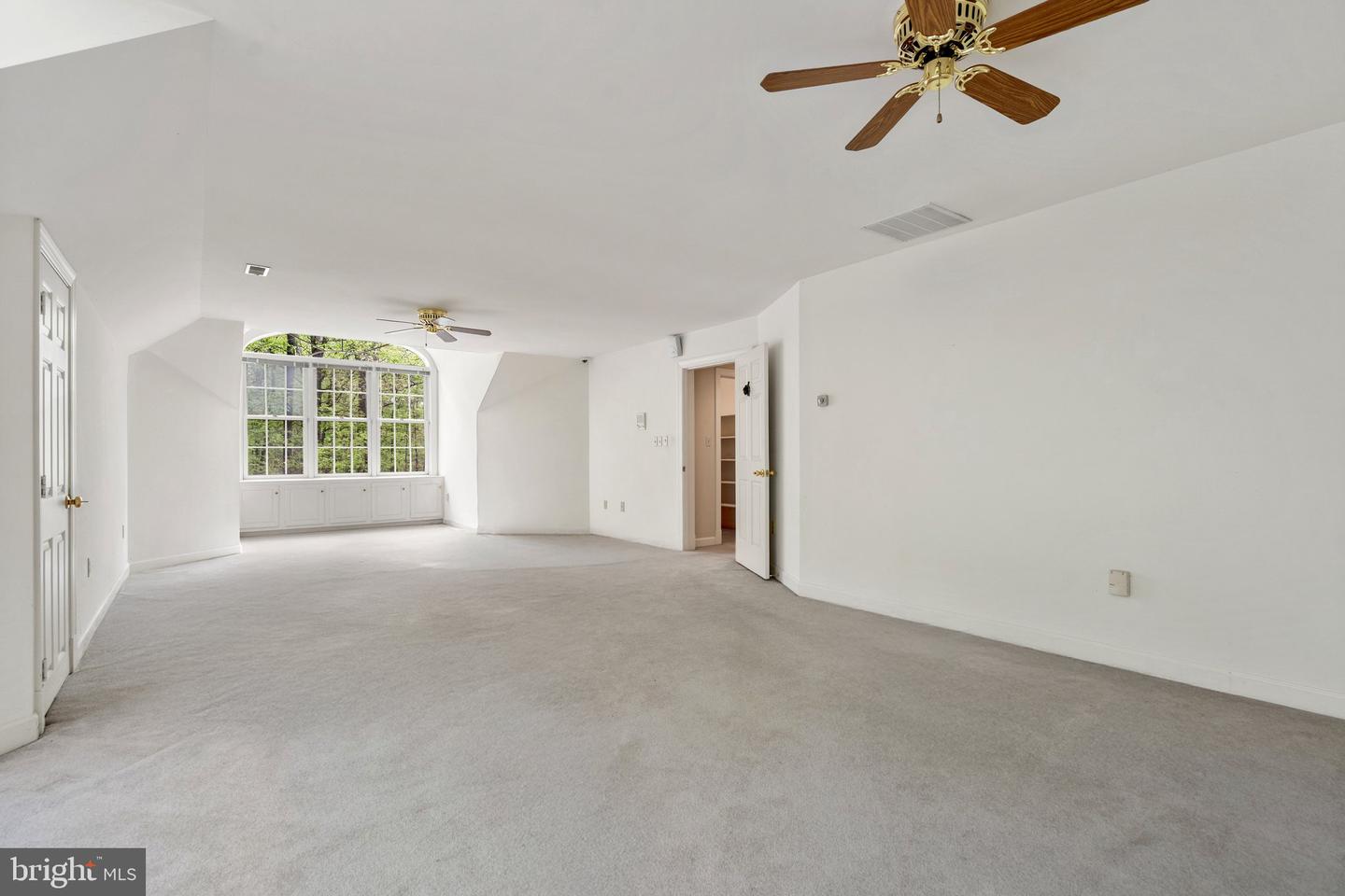 8363 S CREEDMORE SOUTH DR, WARRENTON, Virginia 20187, 3 Bedrooms Bedrooms, ,4 BathroomsBathrooms,Residential,For sale,8363 S CREEDMORE SOUTH DR,VAFQ2016352 MLS # VAFQ2016352