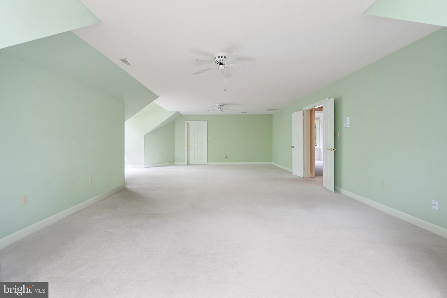 8363 S CREEDMORE SOUTH DR, WARRENTON, Virginia 20187, 3 Bedrooms Bedrooms, ,4 BathroomsBathrooms,Residential,For sale,8363 S CREEDMORE SOUTH DR,VAFQ2016352 MLS # VAFQ2016352