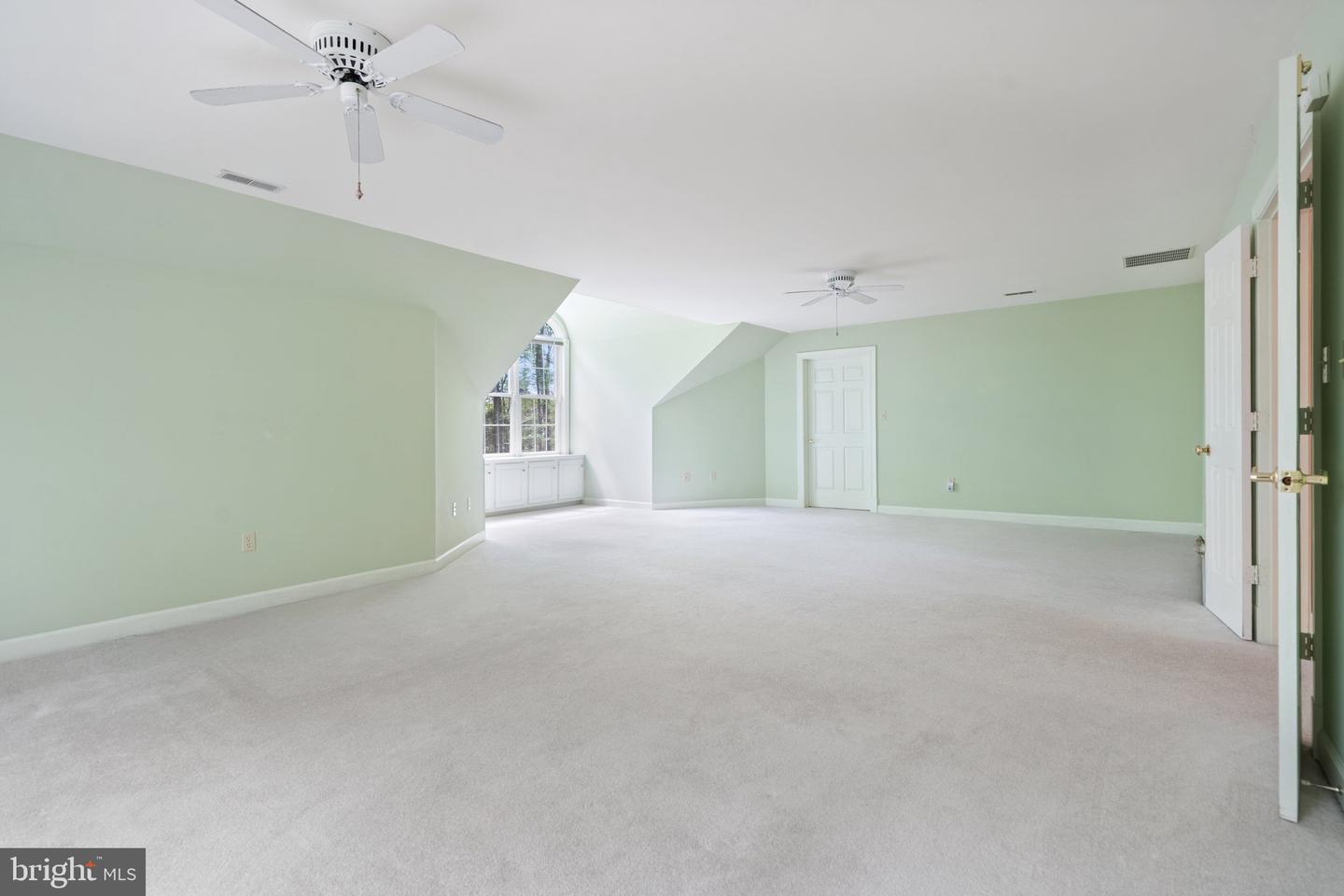 8363 S CREEDMORE SOUTH DR, WARRENTON, Virginia 20187, 3 Bedrooms Bedrooms, ,4 BathroomsBathrooms,Residential,For sale,8363 S CREEDMORE SOUTH DR,VAFQ2016352 MLS # VAFQ2016352