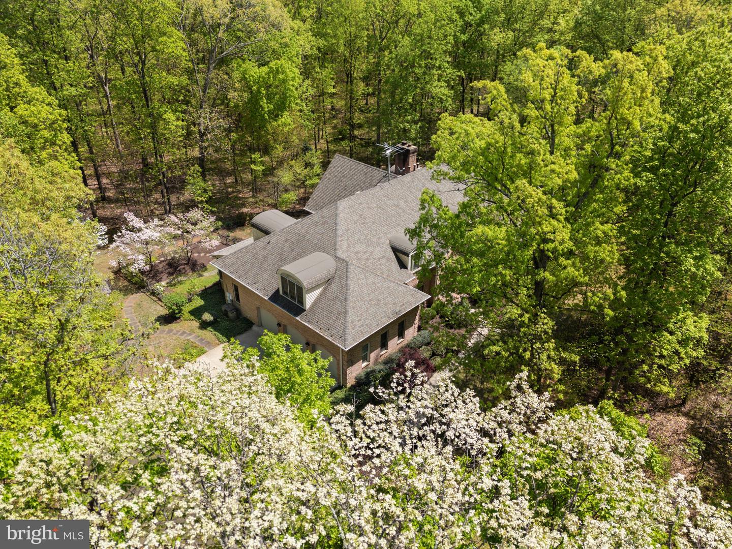 8363 S CREEDMORE SOUTH DR, WARRENTON, Virginia 20187, 3 Bedrooms Bedrooms, ,4 BathroomsBathrooms,Residential,For sale,8363 S CREEDMORE SOUTH DR,VAFQ2016352 MLS # VAFQ2016352