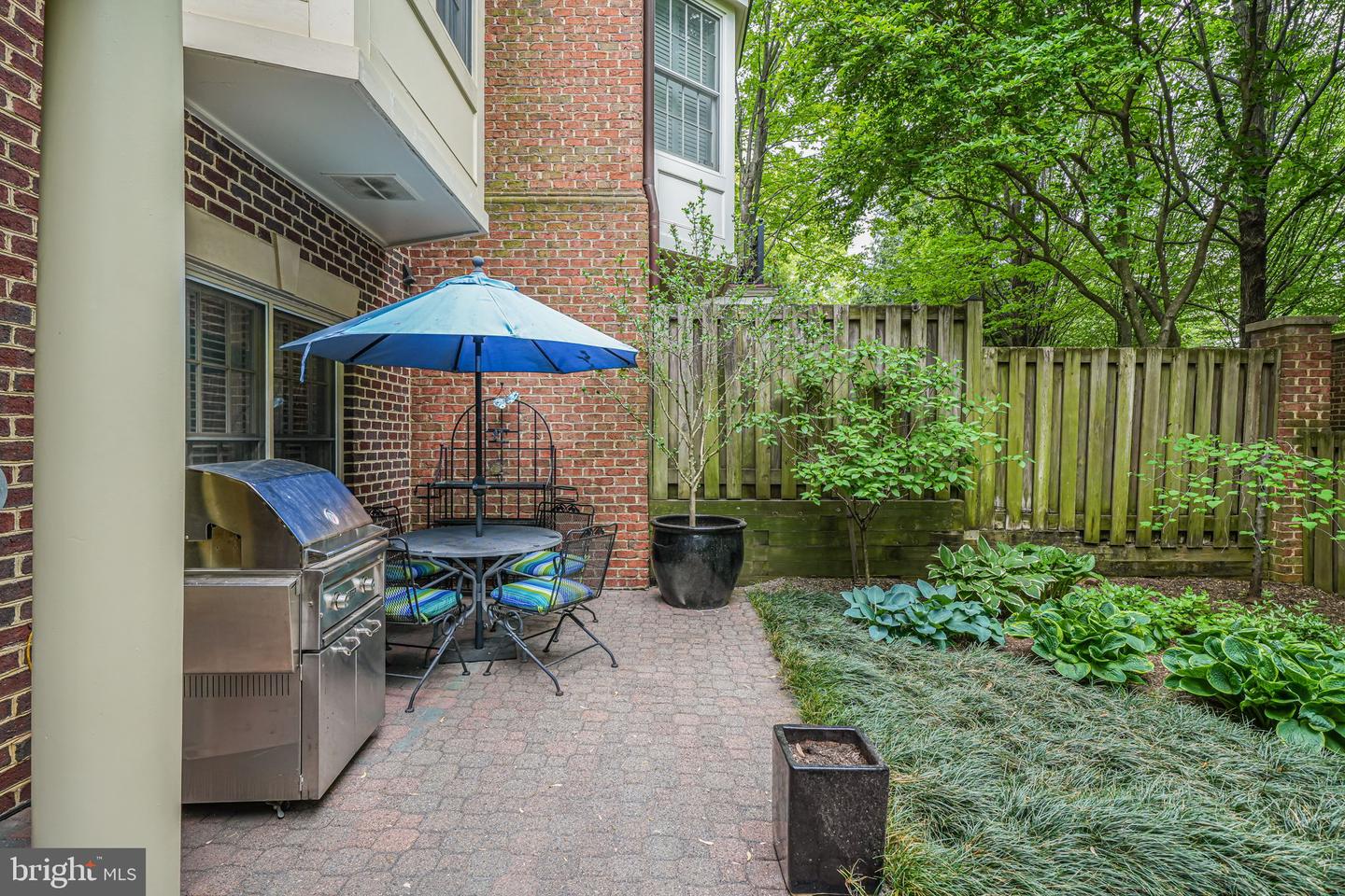 2024 MAYFAIR MCLEAN CT, FALLS CHURCH, Virginia 22043, 3 Bedrooms Bedrooms, ,2 BathroomsBathrooms,Residential,For sale,2024 MAYFAIR MCLEAN CT,VAFX2235844 MLS # VAFX2235844