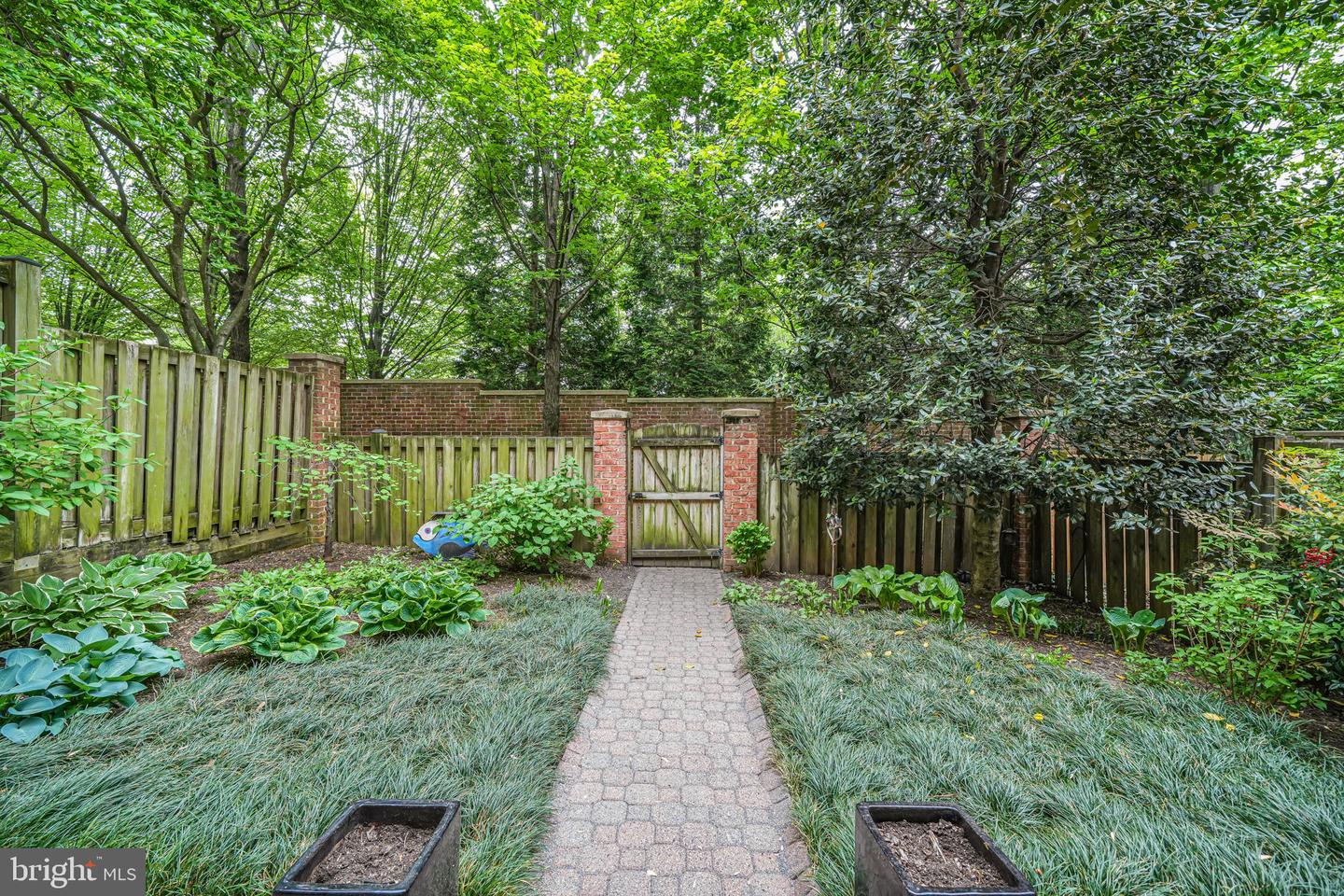 2024 MAYFAIR MCLEAN CT, FALLS CHURCH, Virginia 22043, 3 Bedrooms Bedrooms, ,2 BathroomsBathrooms,Residential,For sale,2024 MAYFAIR MCLEAN CT,VAFX2235844 MLS # VAFX2235844