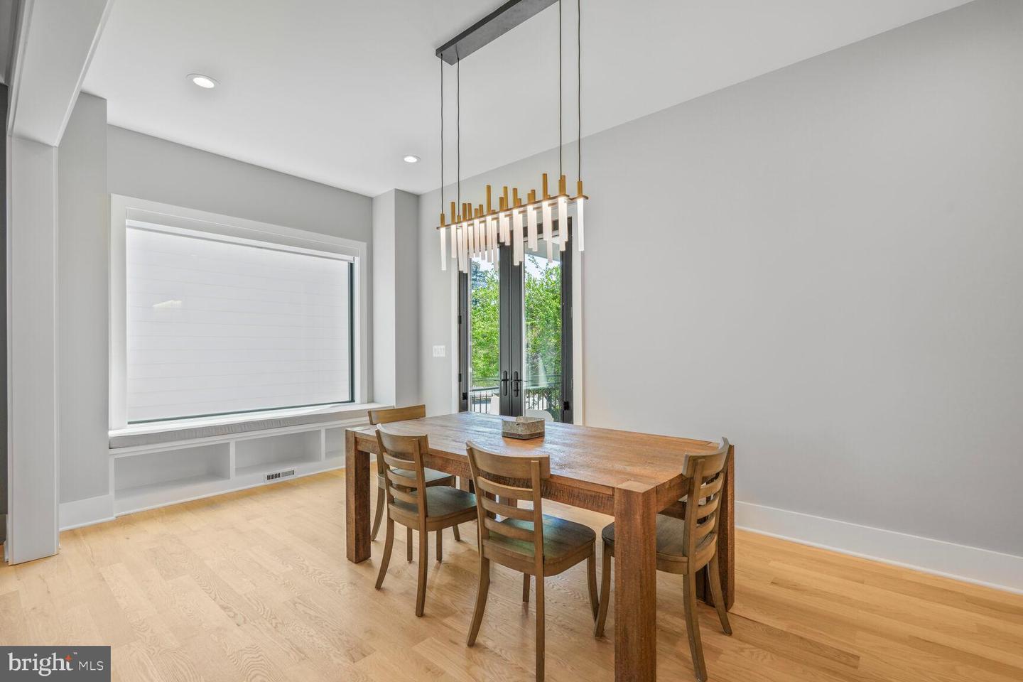 2600 3RD ST N, ARLINGTON, Virginia 22201, 6 Bedrooms Bedrooms, ,6 BathroomsBathrooms,Residential,For sale,2600 3RD ST N,VAAR2056382 MLS # VAAR2056382