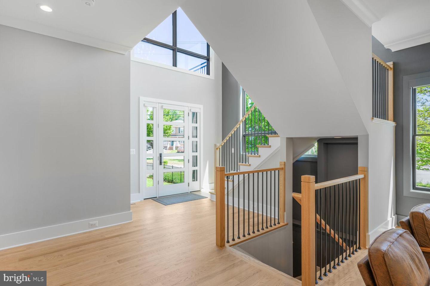 2600 3RD ST N, ARLINGTON, Virginia 22201, 6 Bedrooms Bedrooms, ,6 BathroomsBathrooms,Residential,For sale,2600 3RD ST N,VAAR2056382 MLS # VAAR2056382