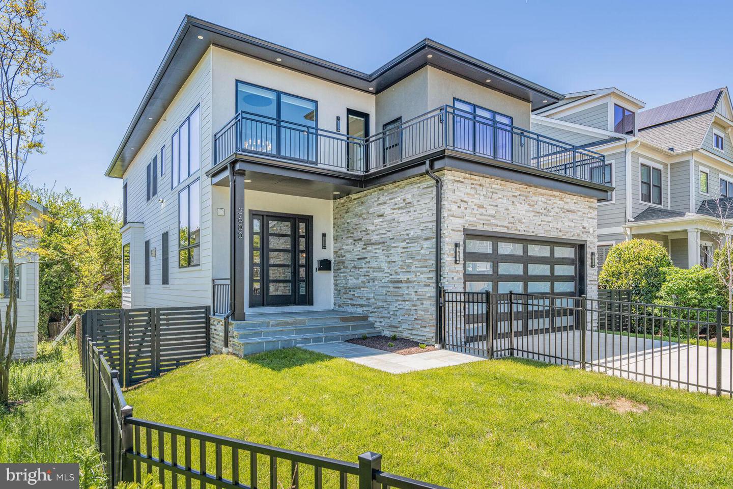 2600 3RD ST N, ARLINGTON, Virginia 22201, 6 Bedrooms Bedrooms, ,6 BathroomsBathrooms,Residential,For sale,2600 3RD ST N,VAAR2056382 MLS # VAAR2056382