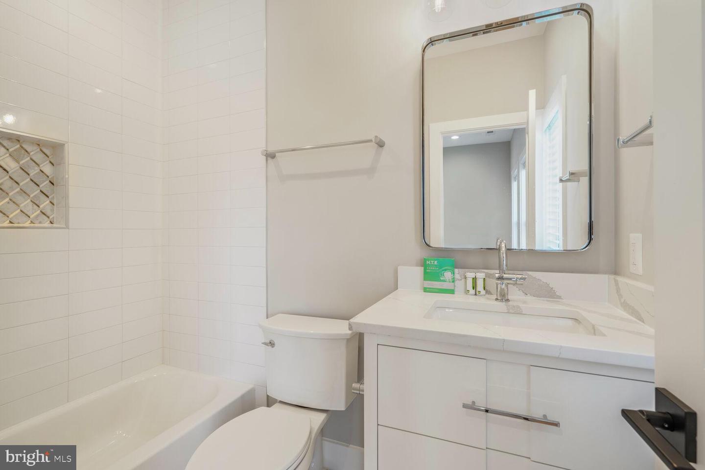 2600 3RD ST N, ARLINGTON, Virginia 22201, 6 Bedrooms Bedrooms, ,6 BathroomsBathrooms,Residential,For sale,2600 3RD ST N,VAAR2056382 MLS # VAAR2056382