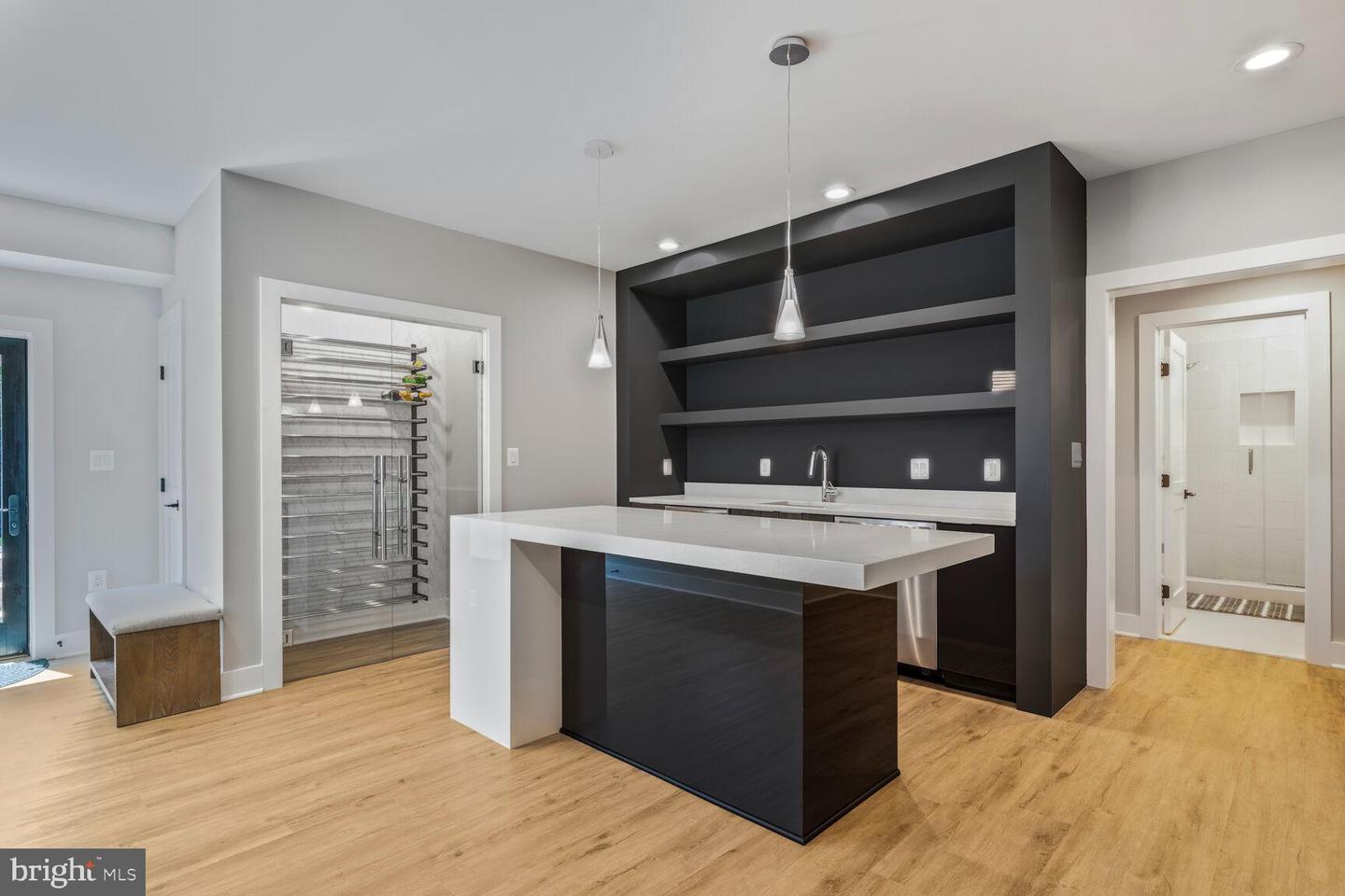 2600 3RD ST N, ARLINGTON, Virginia 22201, 6 Bedrooms Bedrooms, ,6 BathroomsBathrooms,Residential,For sale,2600 3RD ST N,VAAR2056382 MLS # VAAR2056382