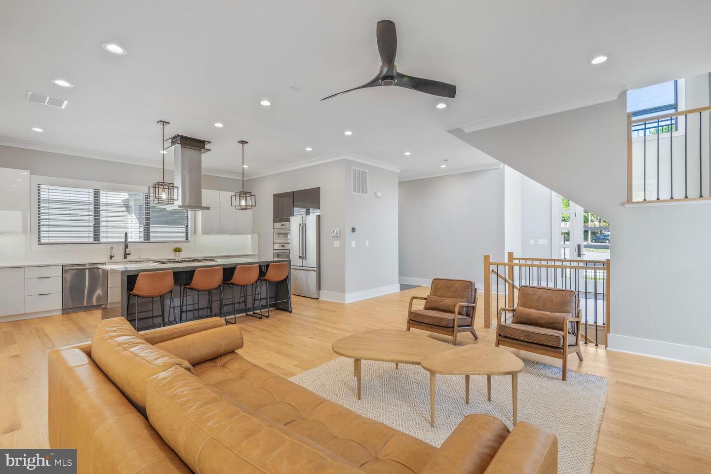 2600 3RD ST N, ARLINGTON, Virginia 22201, 6 Bedrooms Bedrooms, ,6 BathroomsBathrooms,Residential,For sale,2600 3RD ST N,VAAR2056382 MLS # VAAR2056382