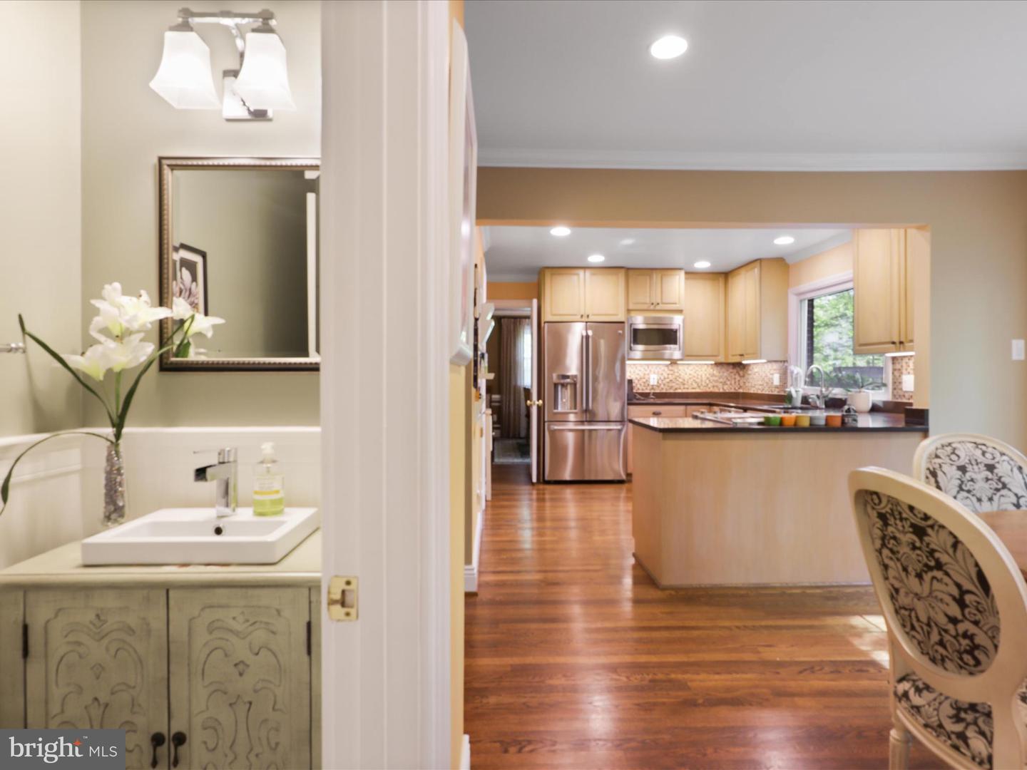 1931 RHODE ISLAND AVE, MCLEAN, Virginia 22101, 4 Bedrooms Bedrooms, ,2 BathroomsBathrooms,Residential,For sale,1931 RHODE ISLAND AVE,VAFX2235926 MLS # VAFX2235926