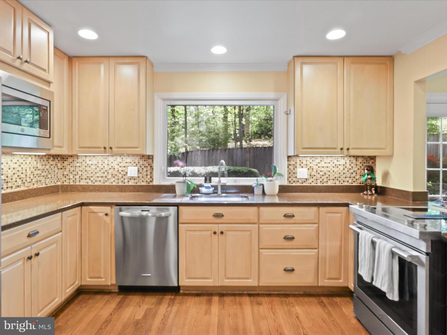 1931 RHODE ISLAND AVE, MCLEAN, Virginia 22101, 4 Bedrooms Bedrooms, ,2 BathroomsBathrooms,Residential,For sale,1931 RHODE ISLAND AVE,VAFX2235926 MLS # VAFX2235926