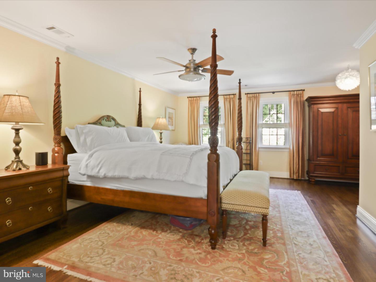 1931 RHODE ISLAND AVE, MCLEAN, Virginia 22101, 4 Bedrooms Bedrooms, ,2 BathroomsBathrooms,Residential,For sale,1931 RHODE ISLAND AVE,VAFX2235926 MLS # VAFX2235926