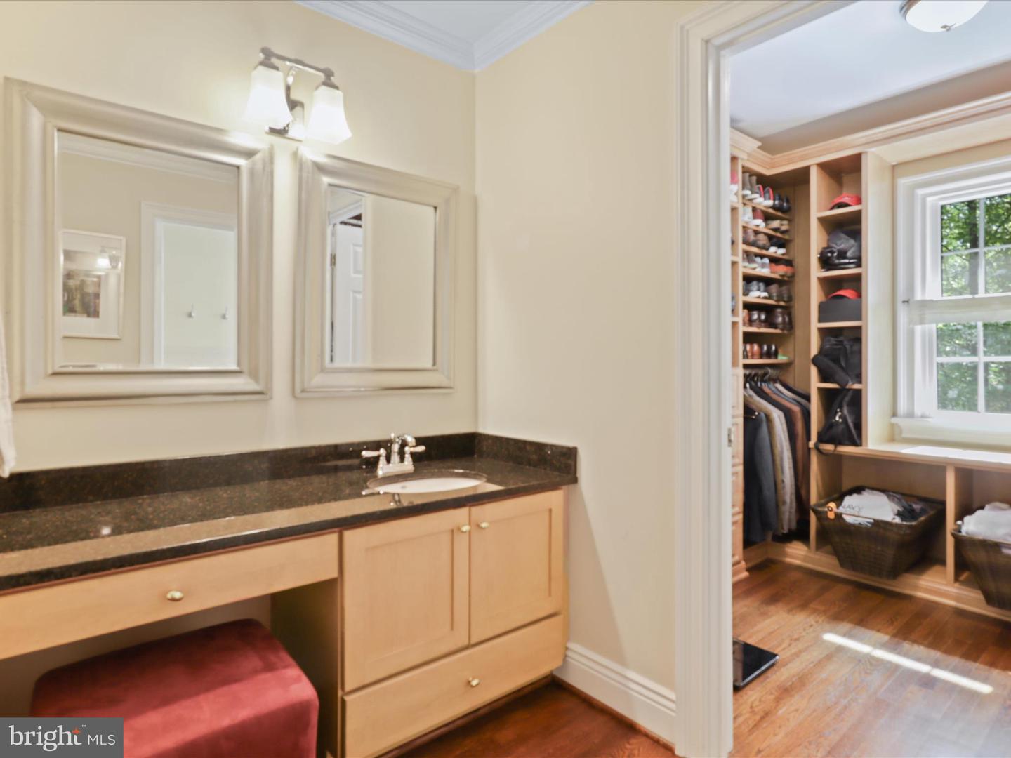 1931 RHODE ISLAND AVE, MCLEAN, Virginia 22101, 4 Bedrooms Bedrooms, ,2 BathroomsBathrooms,Residential,For sale,1931 RHODE ISLAND AVE,VAFX2235926 MLS # VAFX2235926