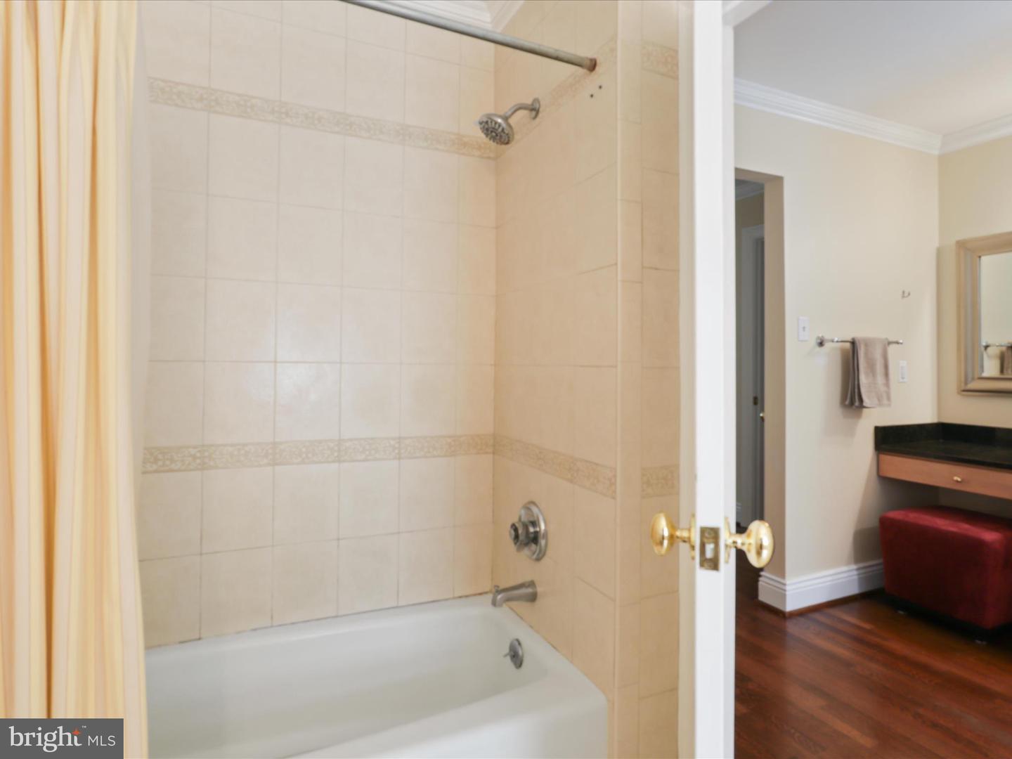 1931 RHODE ISLAND AVE, MCLEAN, Virginia 22101, 4 Bedrooms Bedrooms, ,2 BathroomsBathrooms,Residential,For sale,1931 RHODE ISLAND AVE,VAFX2235926 MLS # VAFX2235926
