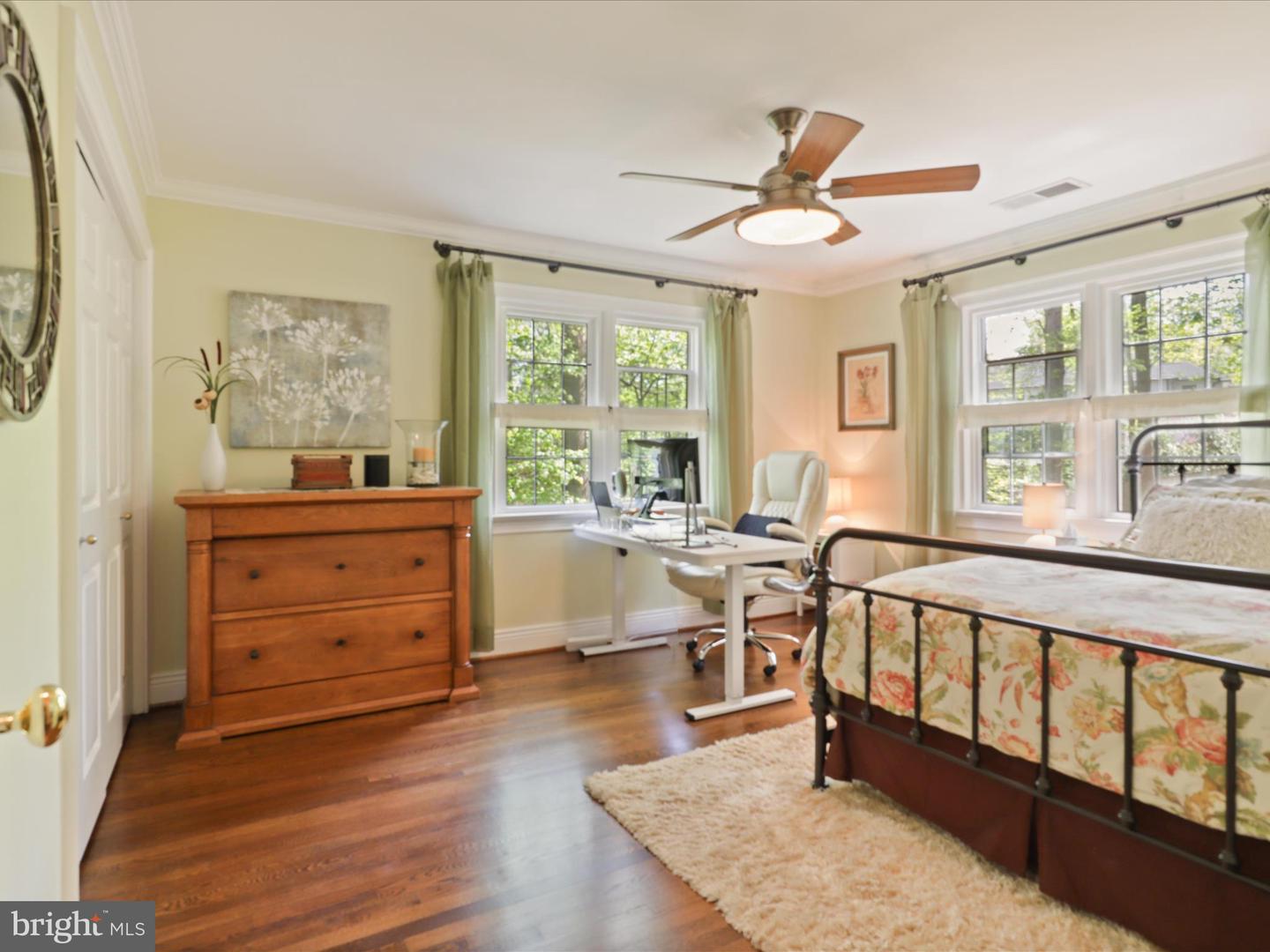 1931 RHODE ISLAND AVE, MCLEAN, Virginia 22101, 4 Bedrooms Bedrooms, ,2 BathroomsBathrooms,Residential,For sale,1931 RHODE ISLAND AVE,VAFX2235926 MLS # VAFX2235926