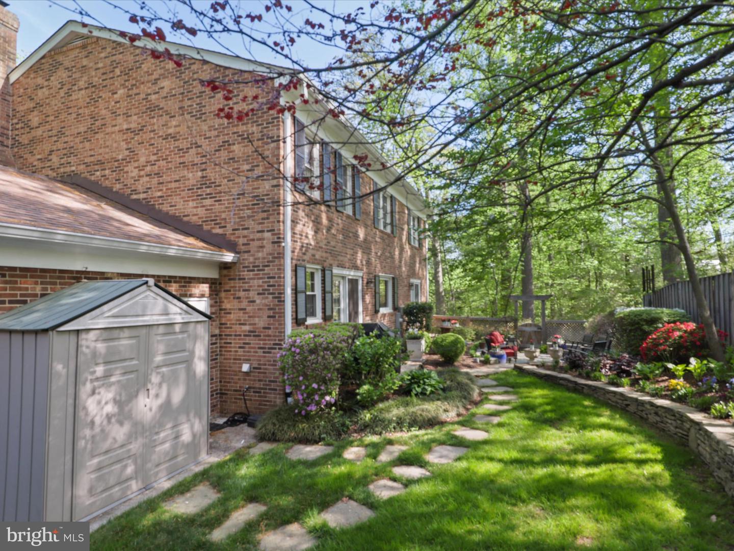 1931 RHODE ISLAND AVE, MCLEAN, Virginia 22101, 4 Bedrooms Bedrooms, ,2 BathroomsBathrooms,Residential,For sale,1931 RHODE ISLAND AVE,VAFX2235926 MLS # VAFX2235926