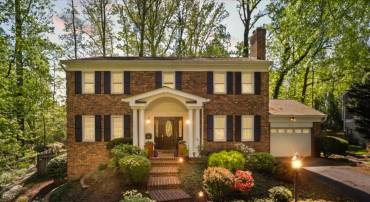 1931 RHODE ISLAND AVE, MCLEAN, Virginia 22101, 4 Bedrooms Bedrooms, ,2 BathroomsBathrooms,Residential,For sale,1931 RHODE ISLAND AVE,VAFX2235926 MLS # VAFX2235926